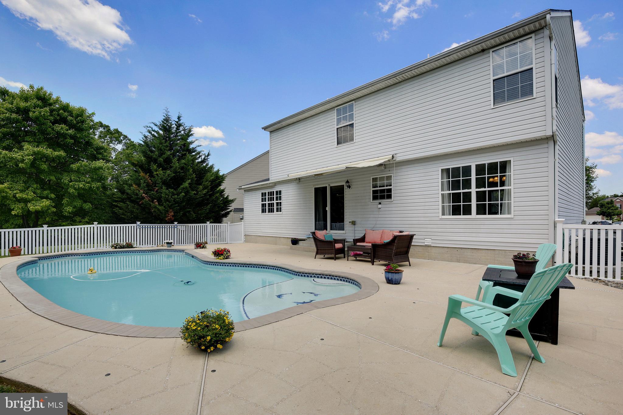 TUCHAHOE FARMS - Residential