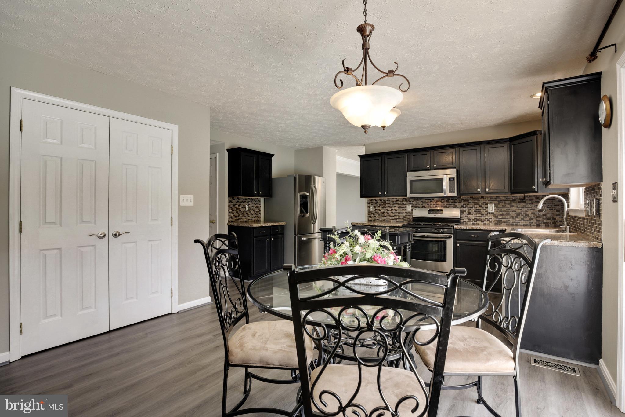 TUCHAHOE FARMS - Residential