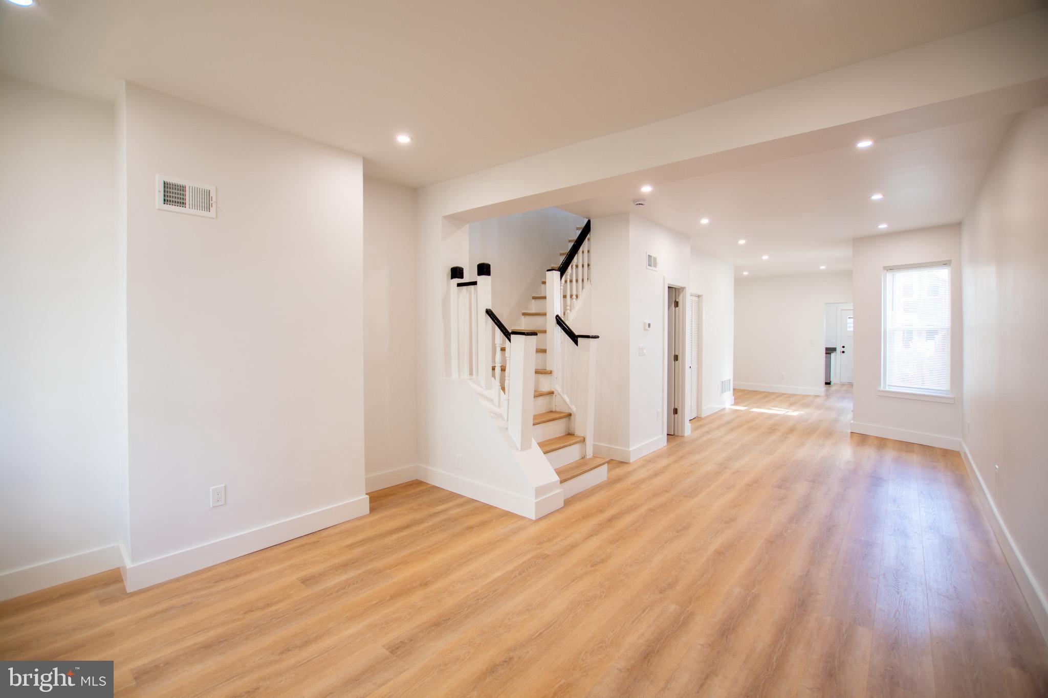 POINT BREEZE - Residential Lease