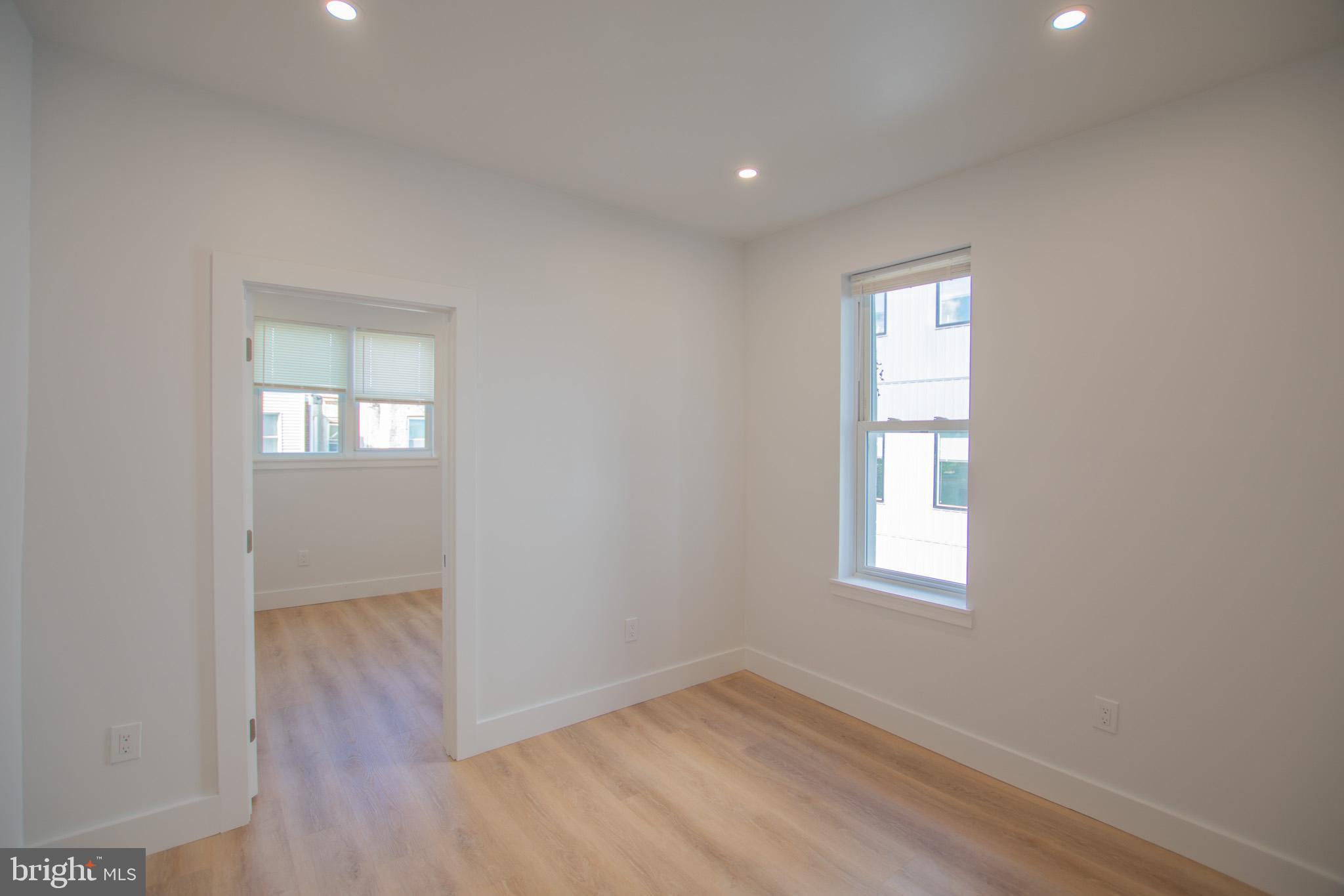 POINT BREEZE - Residential Lease