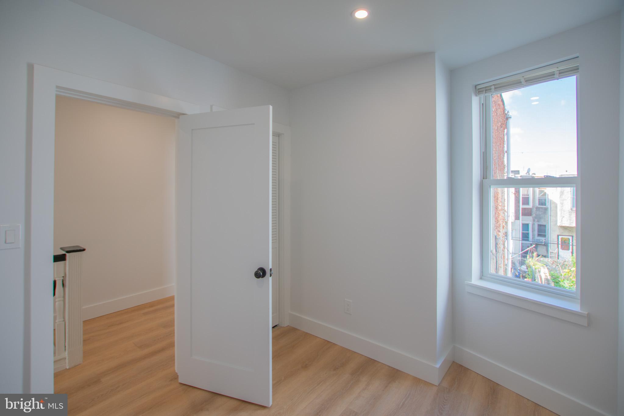 POINT BREEZE - Residential Lease