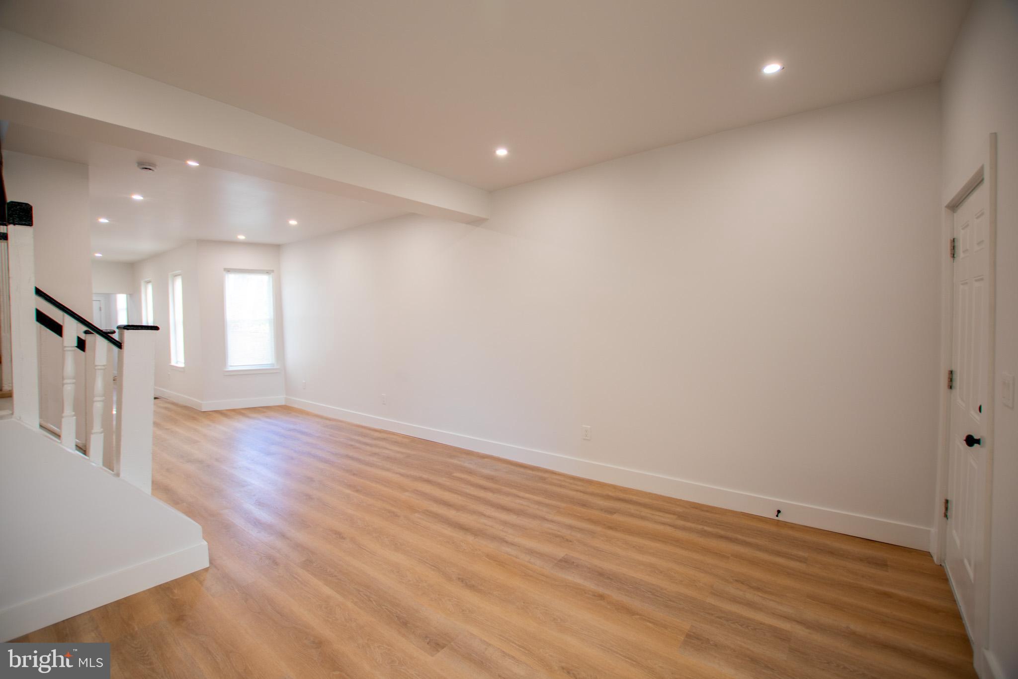 POINT BREEZE - Residential Lease