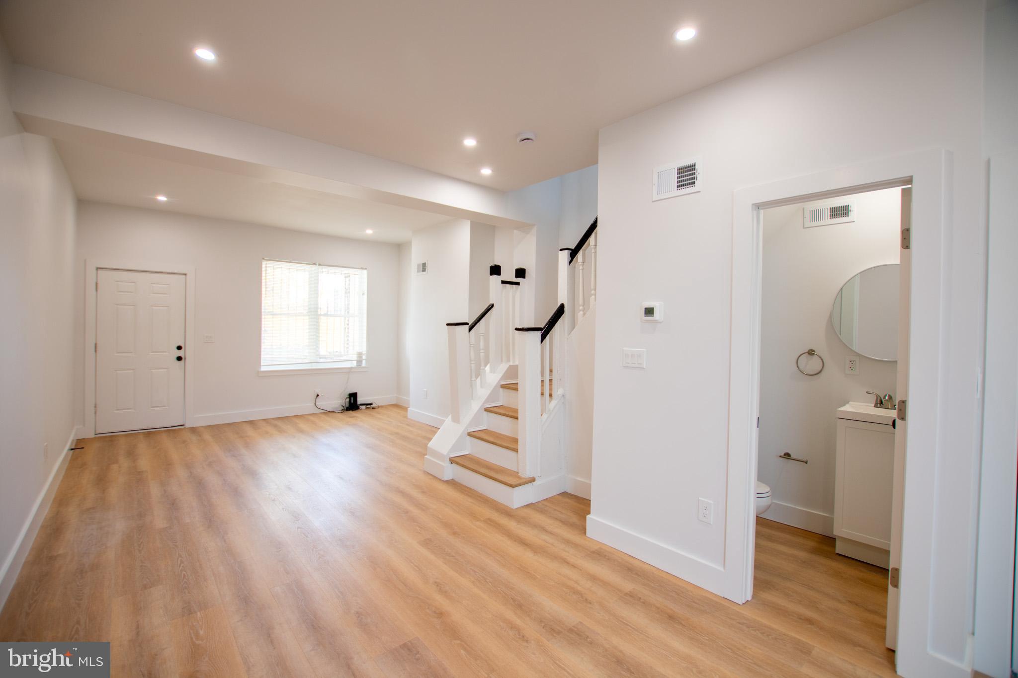 POINT BREEZE - Residential Lease