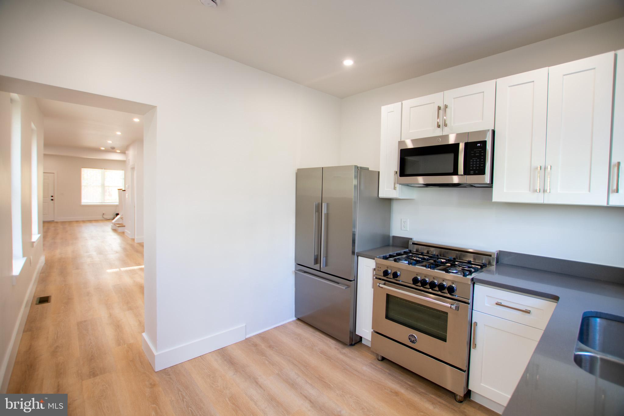 POINT BREEZE - Residential Lease