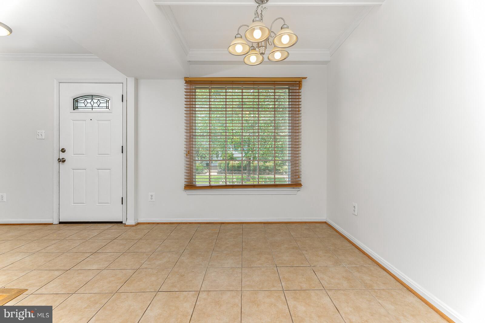 GLEN COVE - Residential Lease