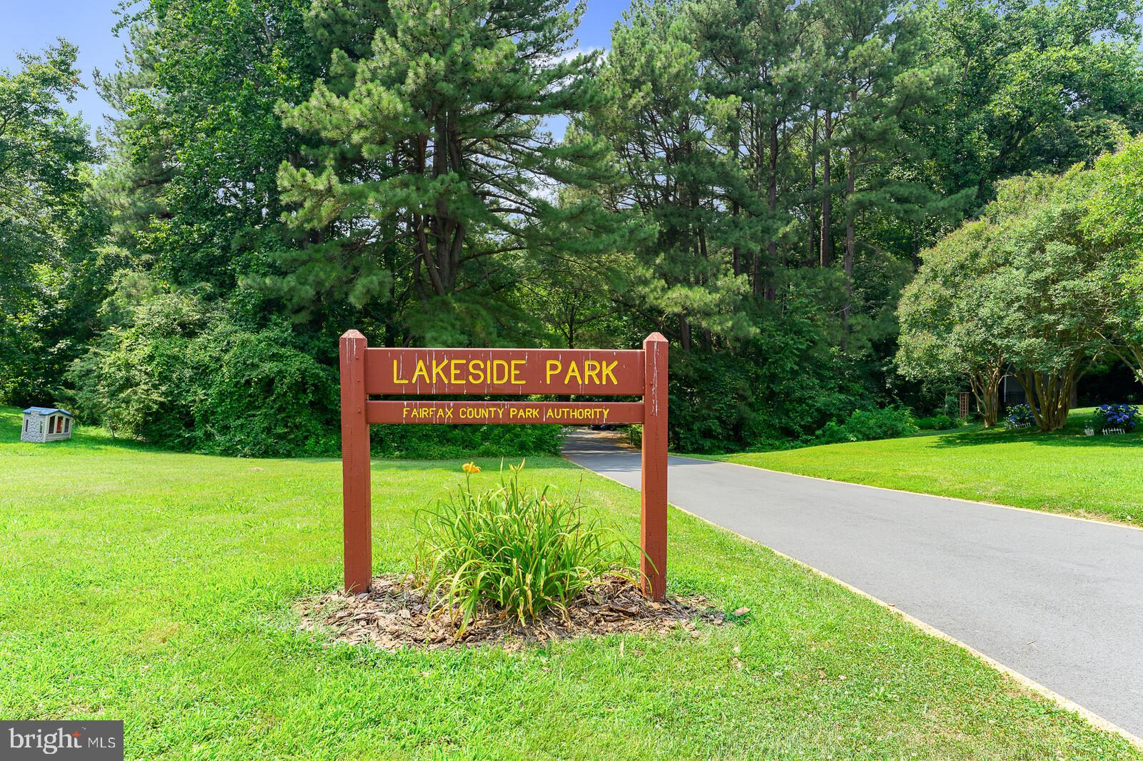 GLEN COVE - Residential Lease