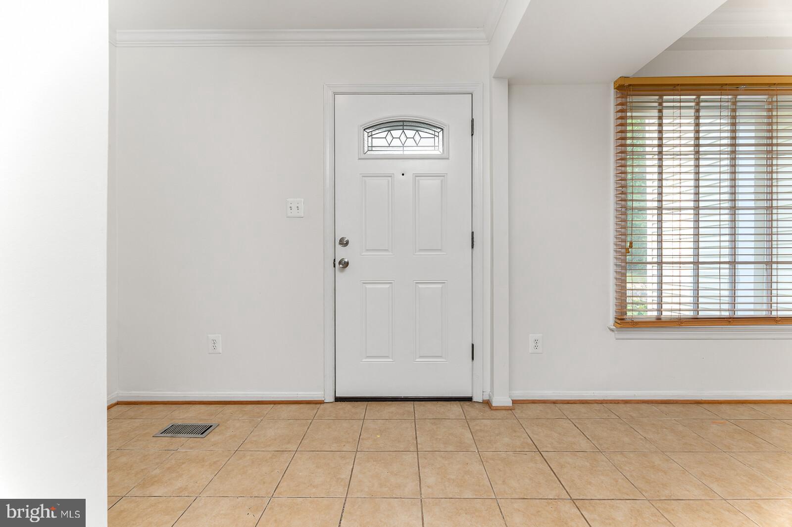 GLEN COVE - Residential Lease