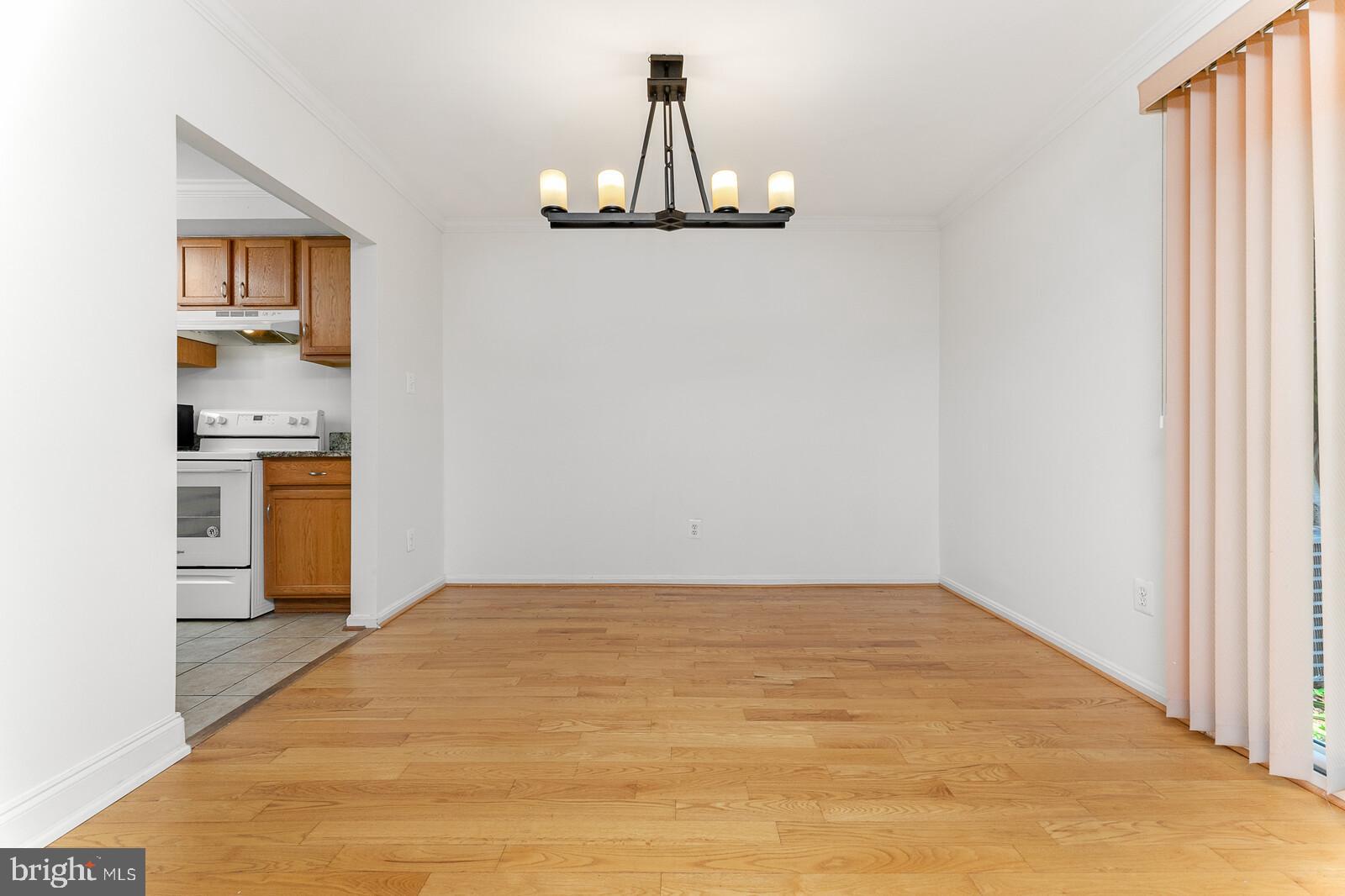 GLEN COVE - Residential Lease