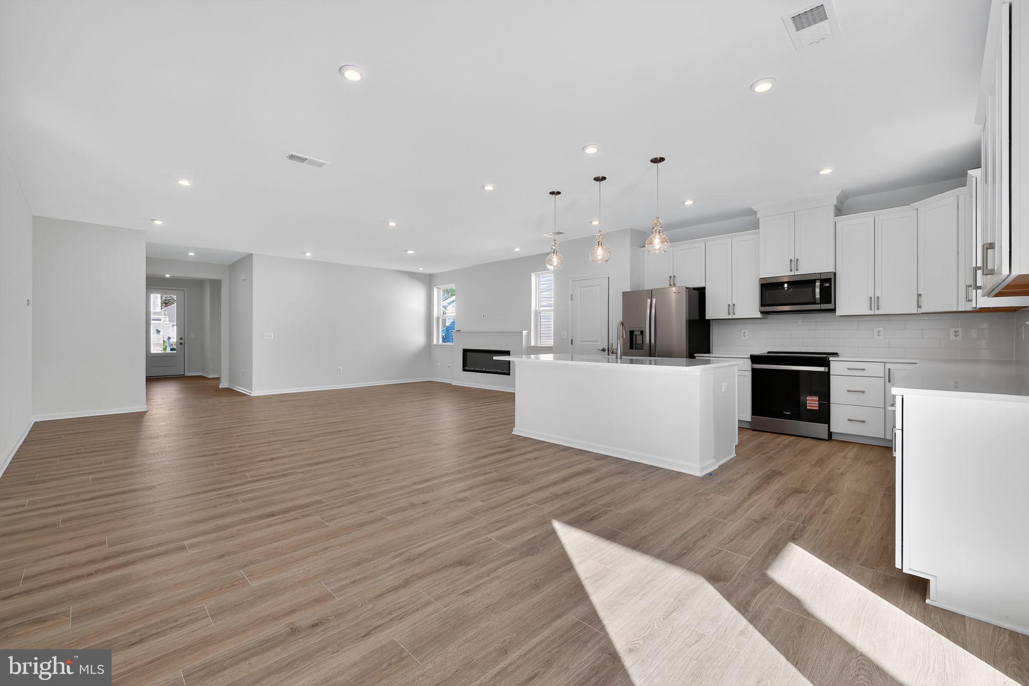 SANDPIPER COVE - Residential