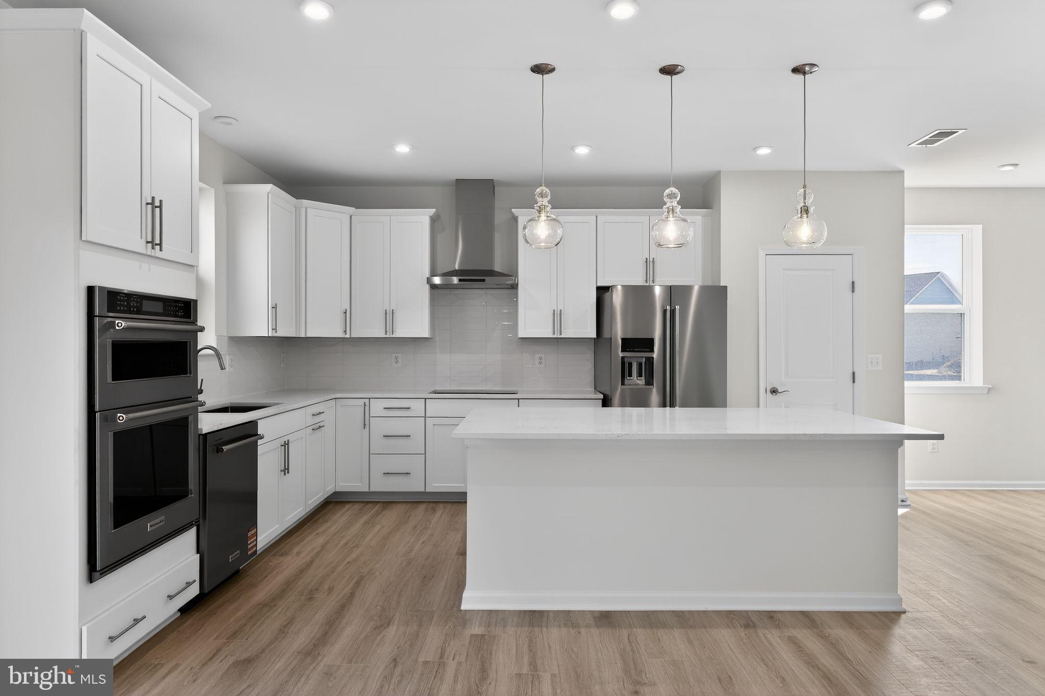SANDPIPER COVE - Residential
