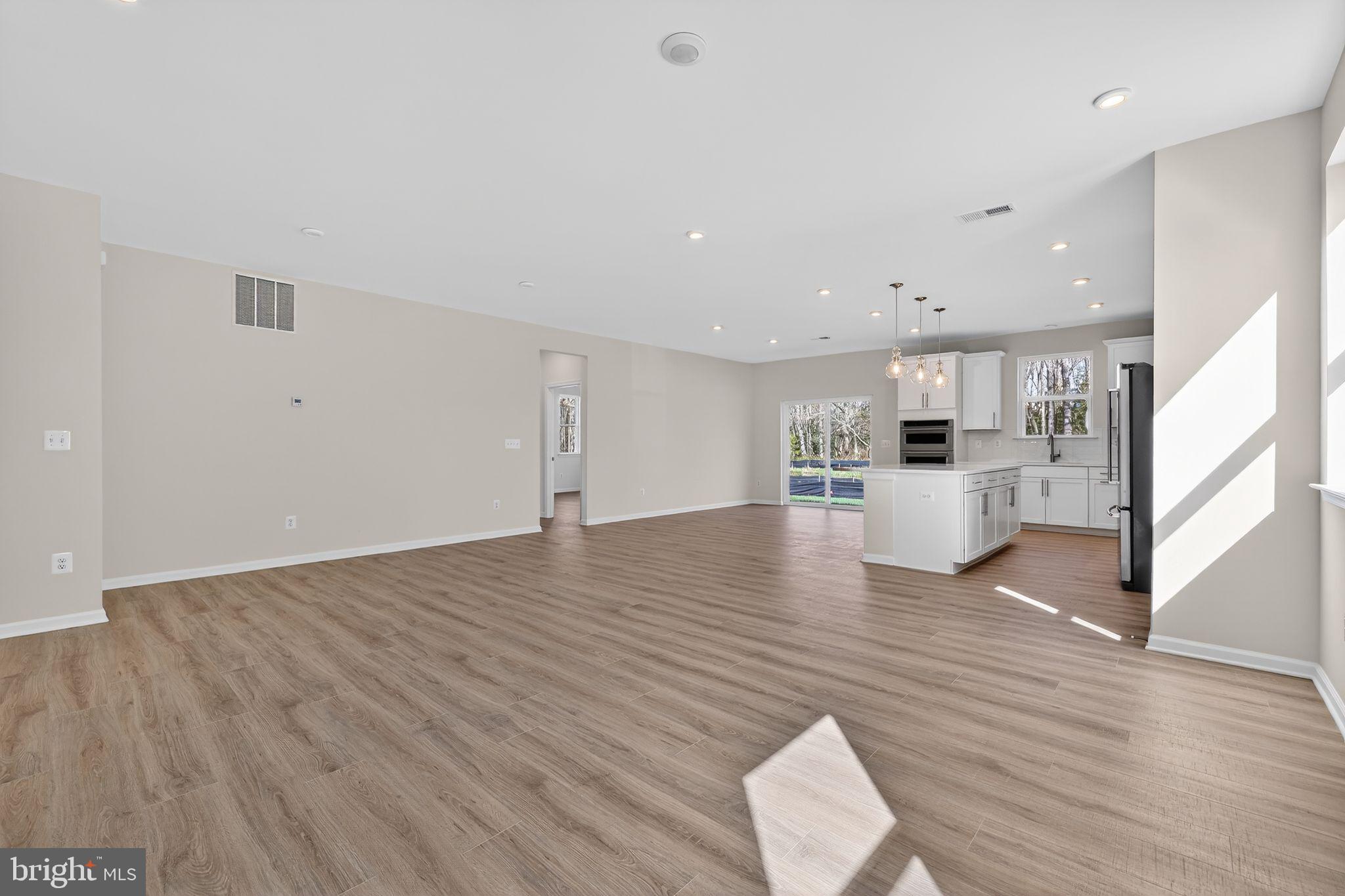 SANDPIPER COVE - Residential