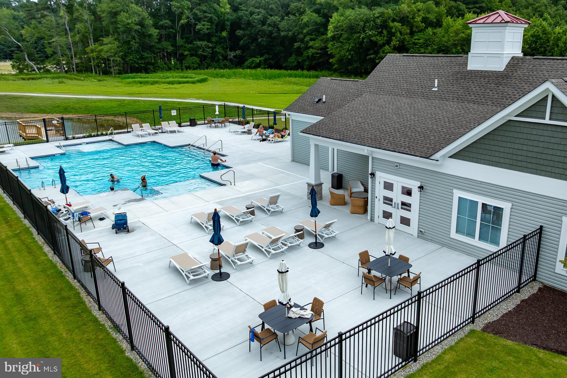 SANDPIPER COVE - Residential