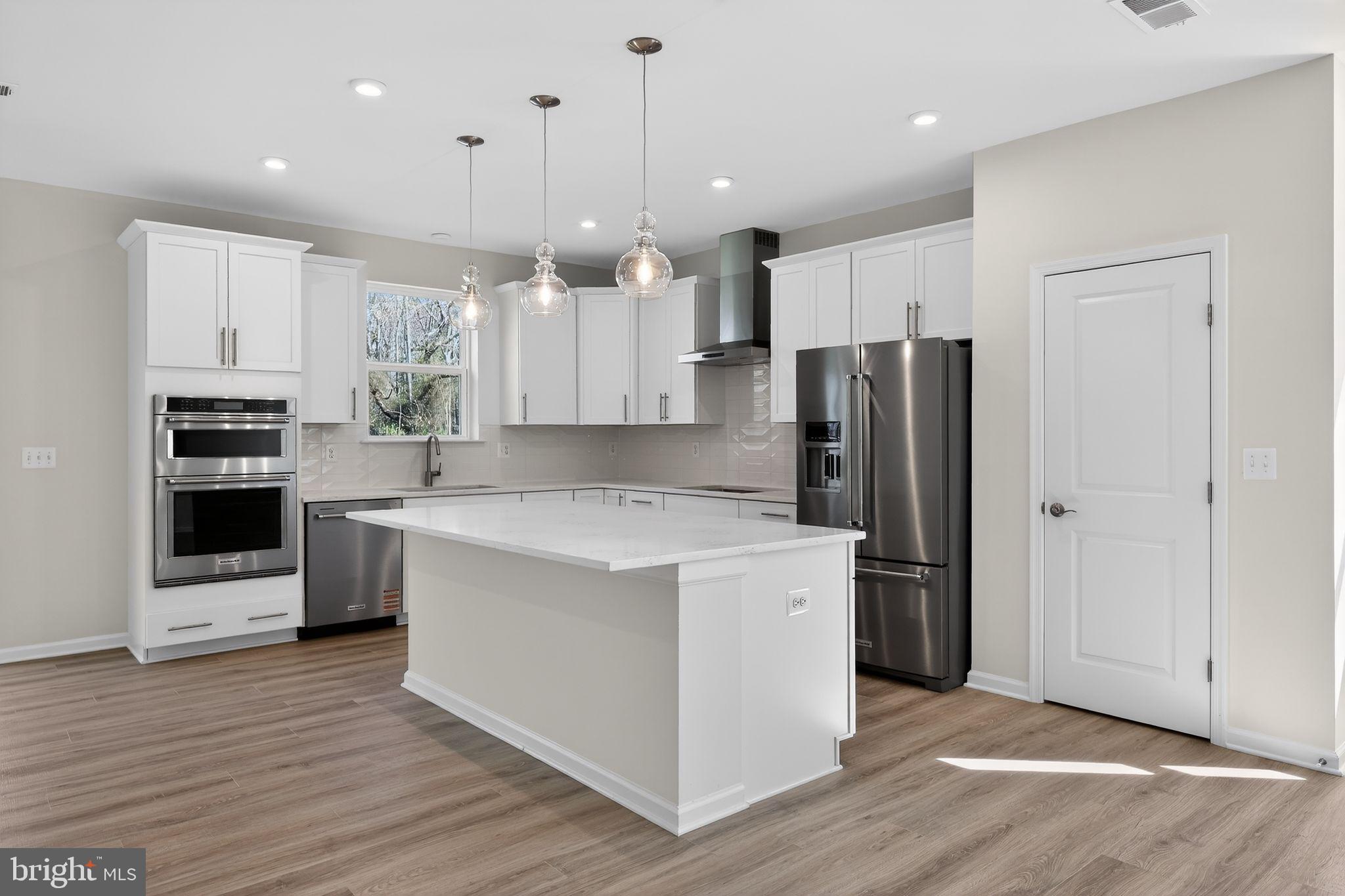 SANDPIPER COVE - Residential