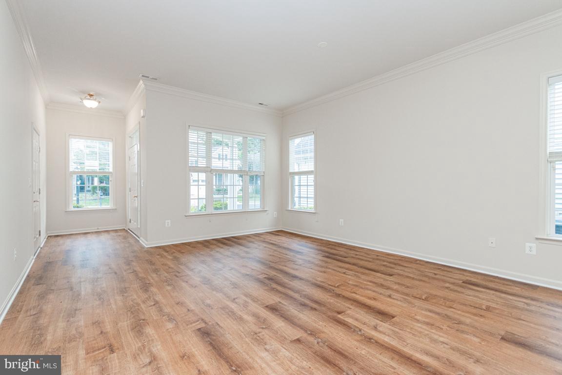 12524 REGIMENT LANE