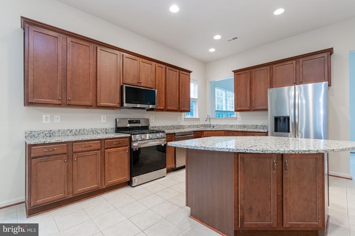 12524 REGIMENT LANE
