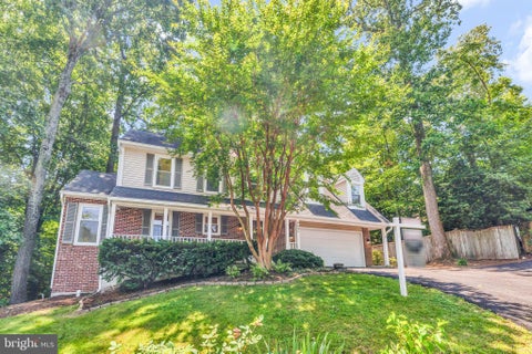 Homes For Sale - 9695 Holly Oak Court<br/> FAIRFAX STATION, VA 22039