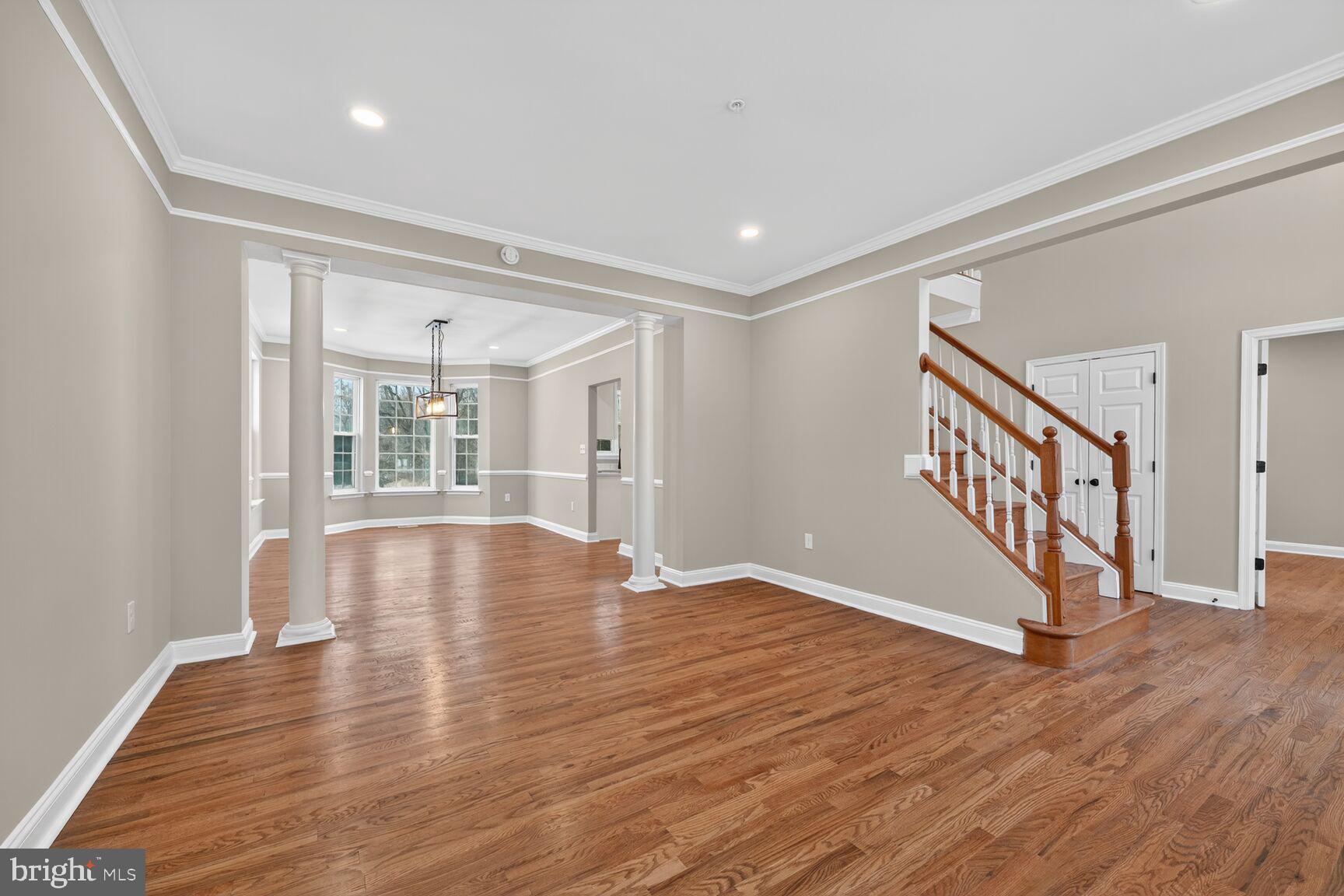 JAMESTOWNE ESTATES - Residential