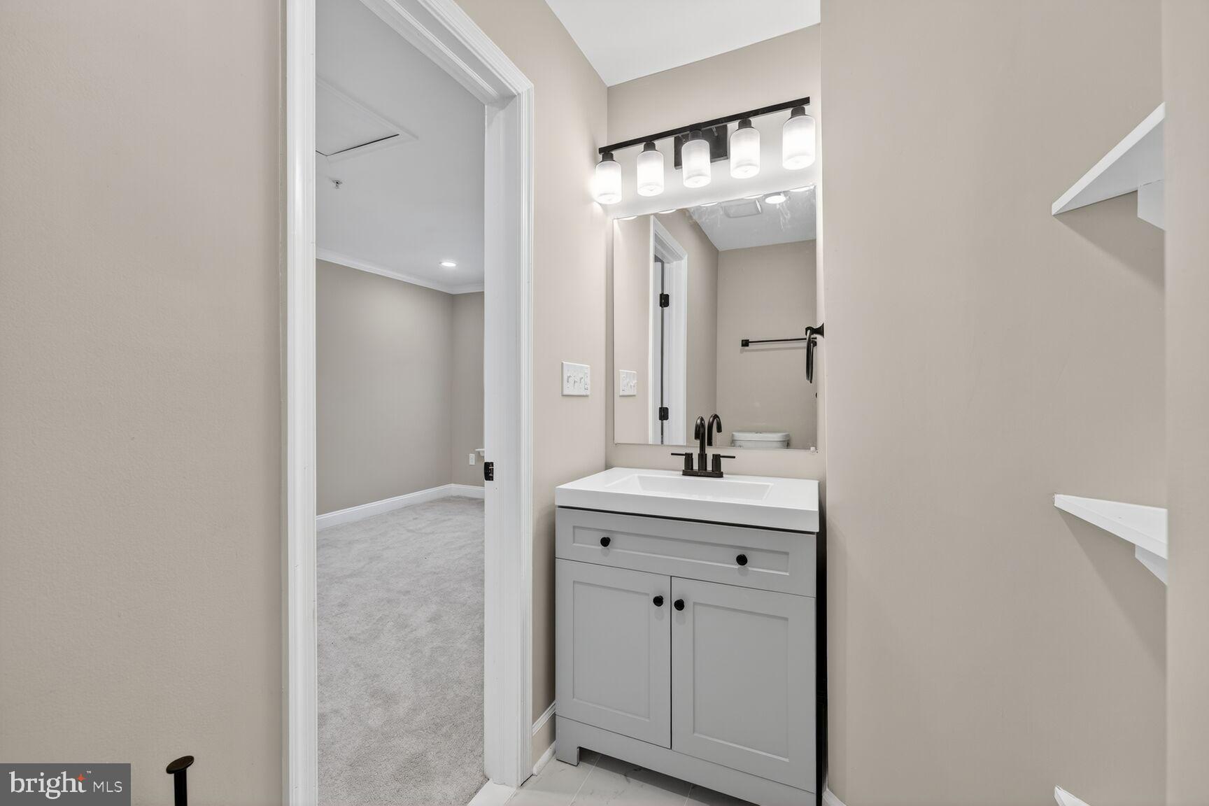 JAMESTOWNE ESTATES - Residential