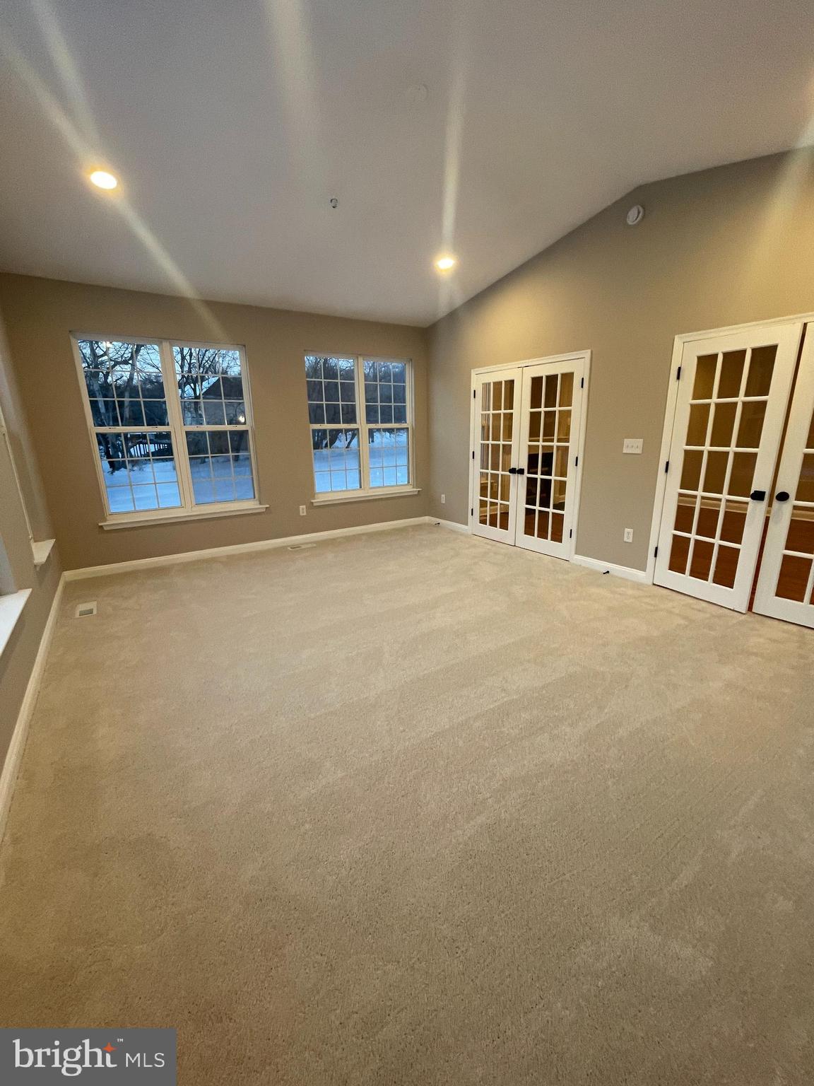 JAMESTOWNE ESTATES - Residential