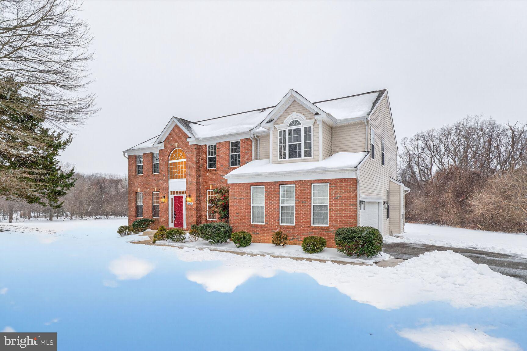 JAMESTOWNE ESTATES - Residential