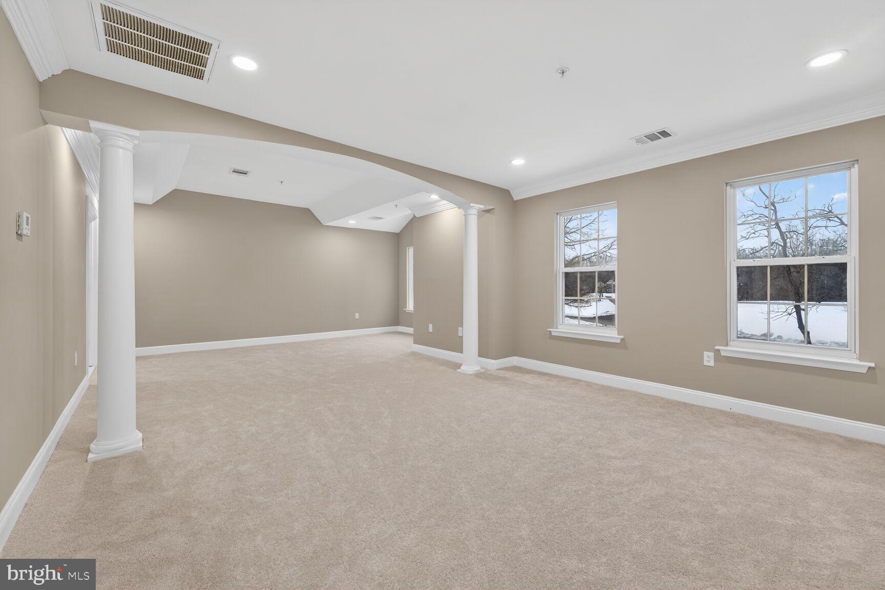 JAMESTOWNE ESTATES - Residential