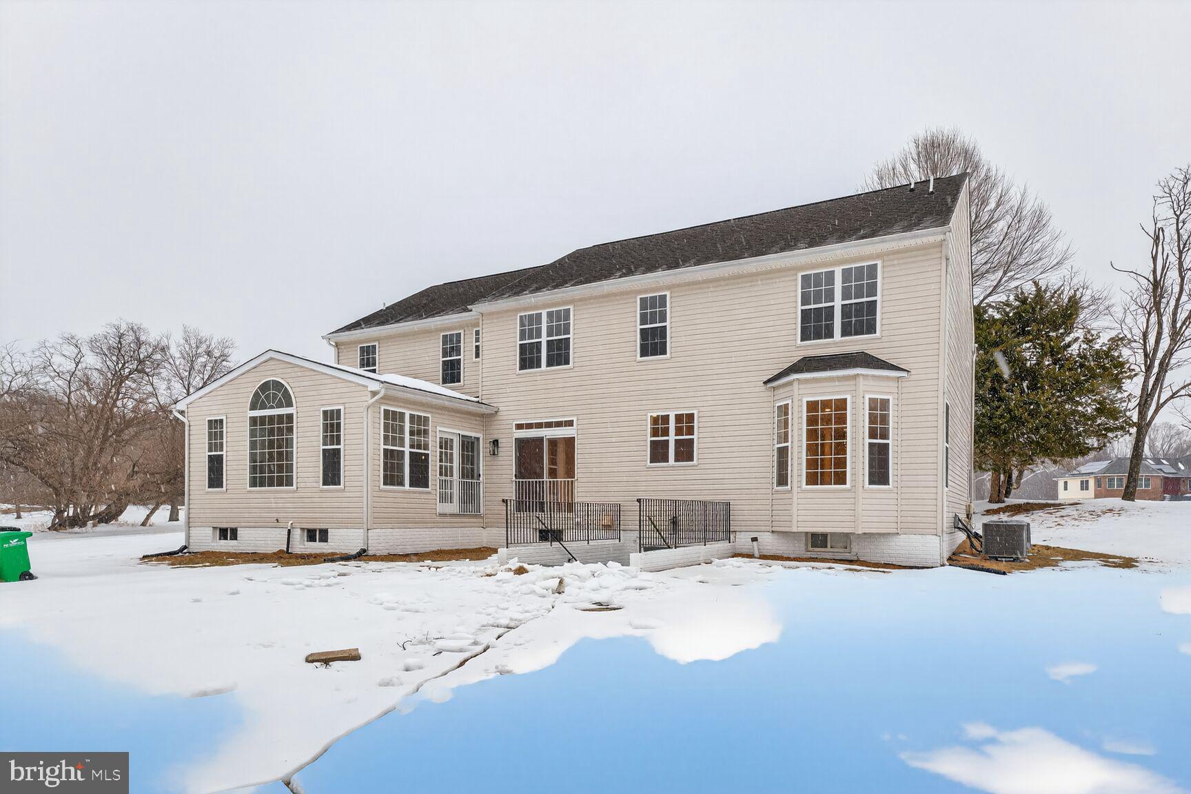 JAMESTOWNE ESTATES - Residential