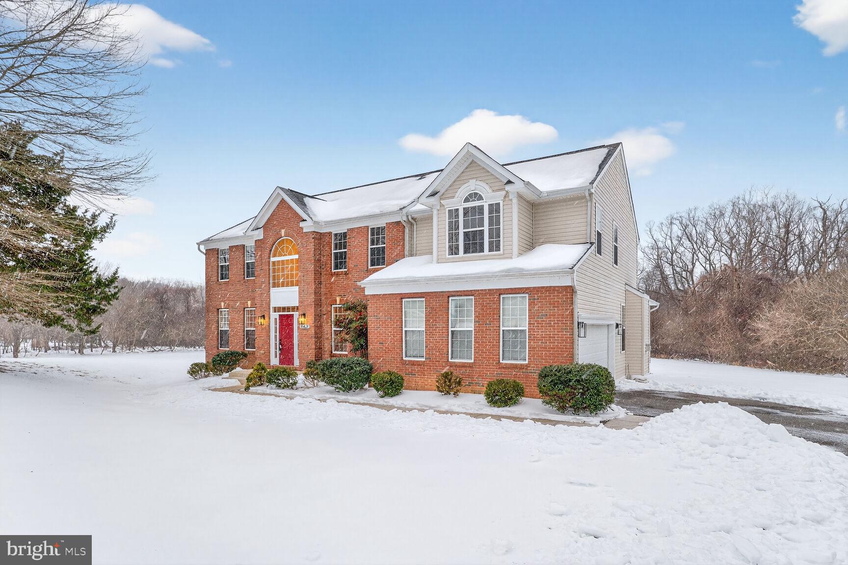 JAMESTOWNE ESTATES - Residential