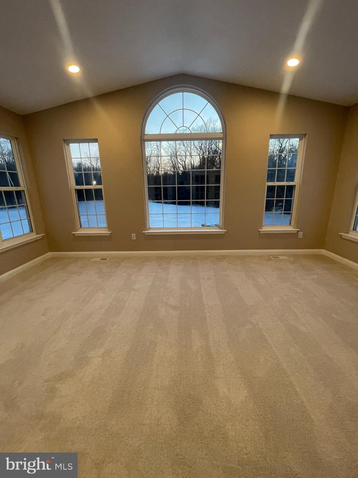 JAMESTOWNE ESTATES - Residential