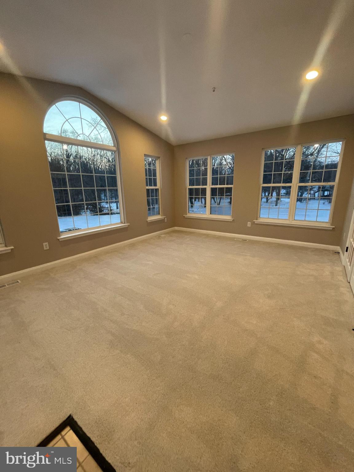 JAMESTOWNE ESTATES - Residential