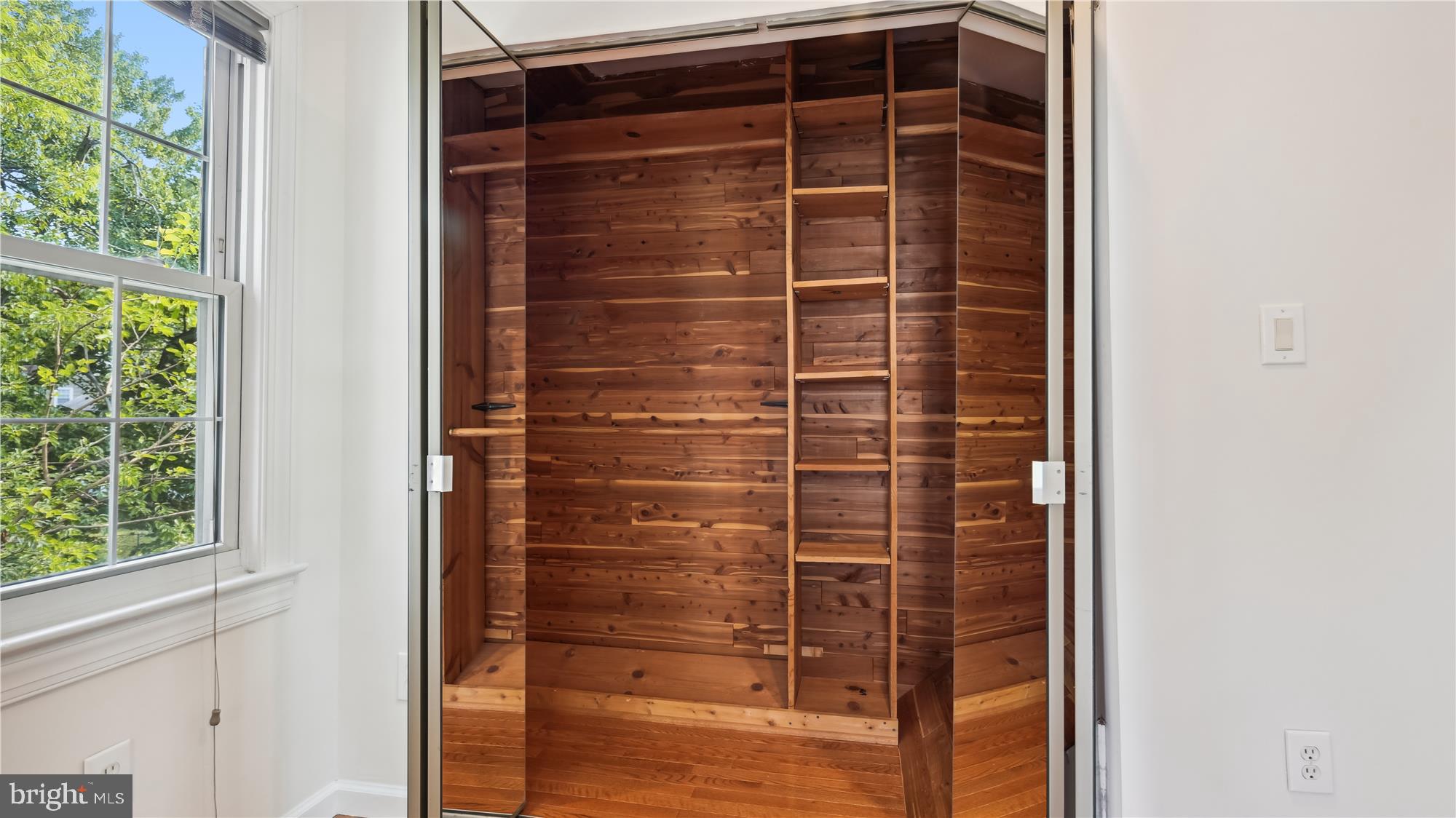 JEFFERSON MANOR - Residential Lease