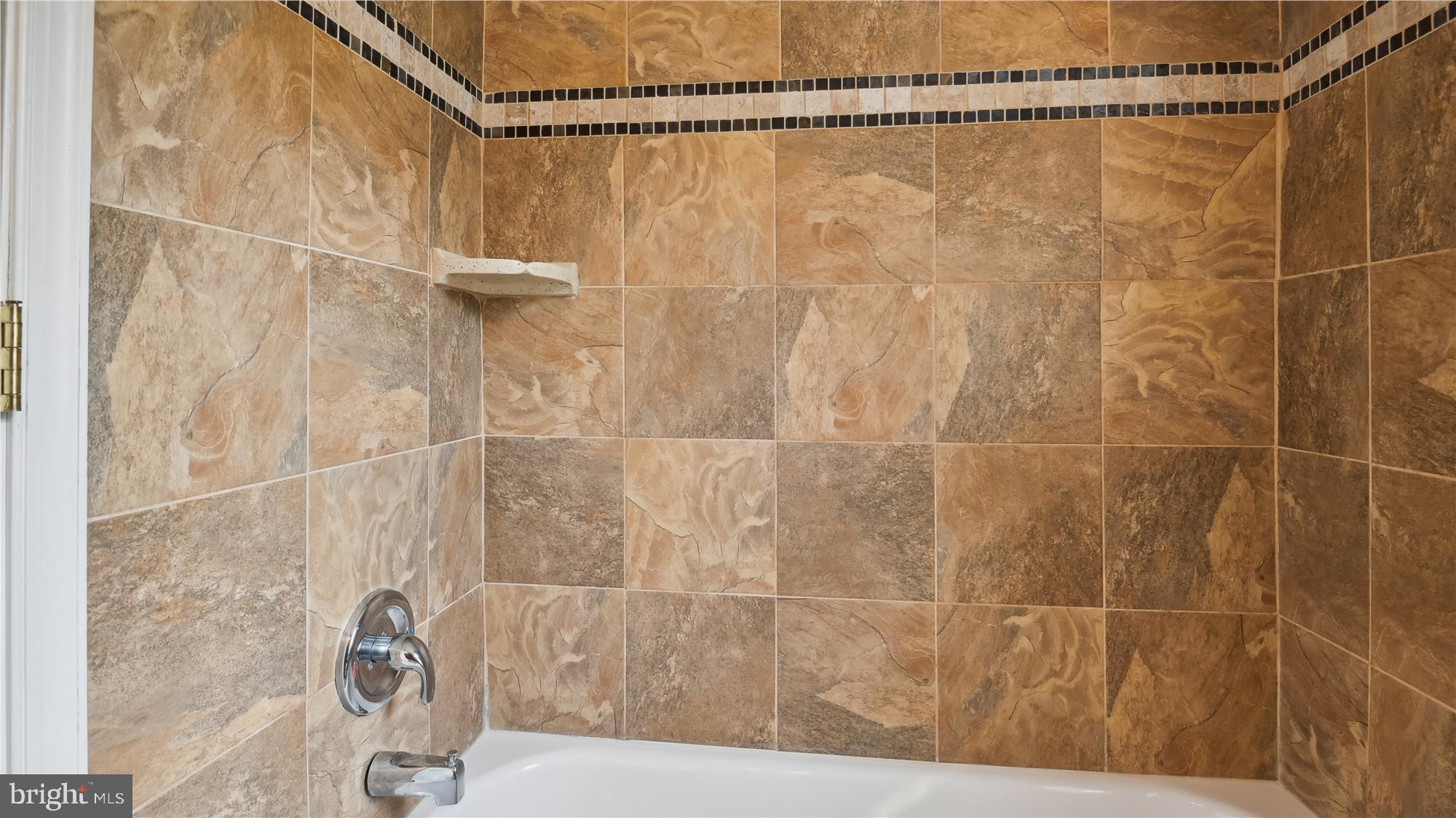 JEFFERSON MANOR - Residential Lease