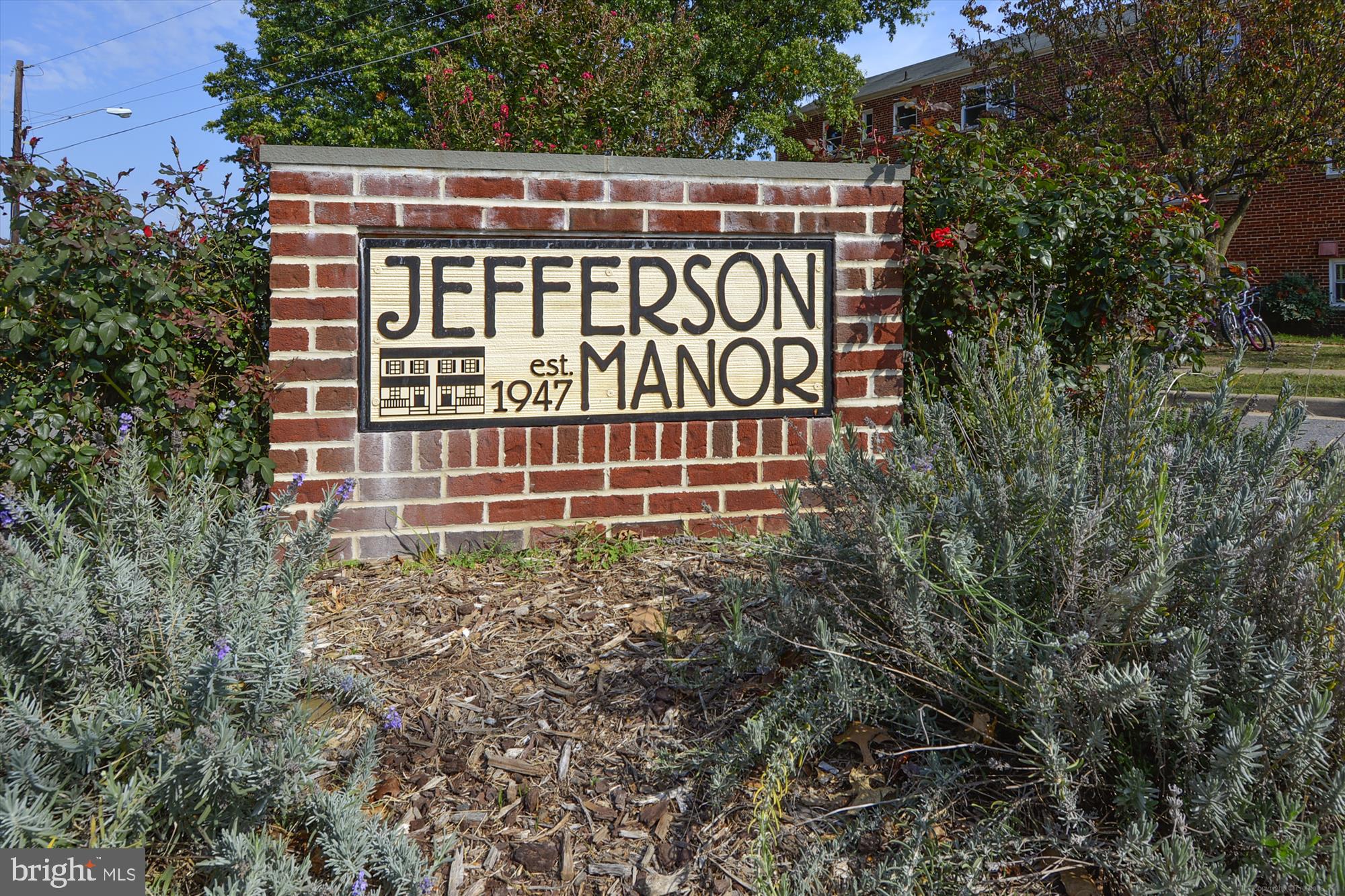 JEFFERSON MANOR - Residential Lease