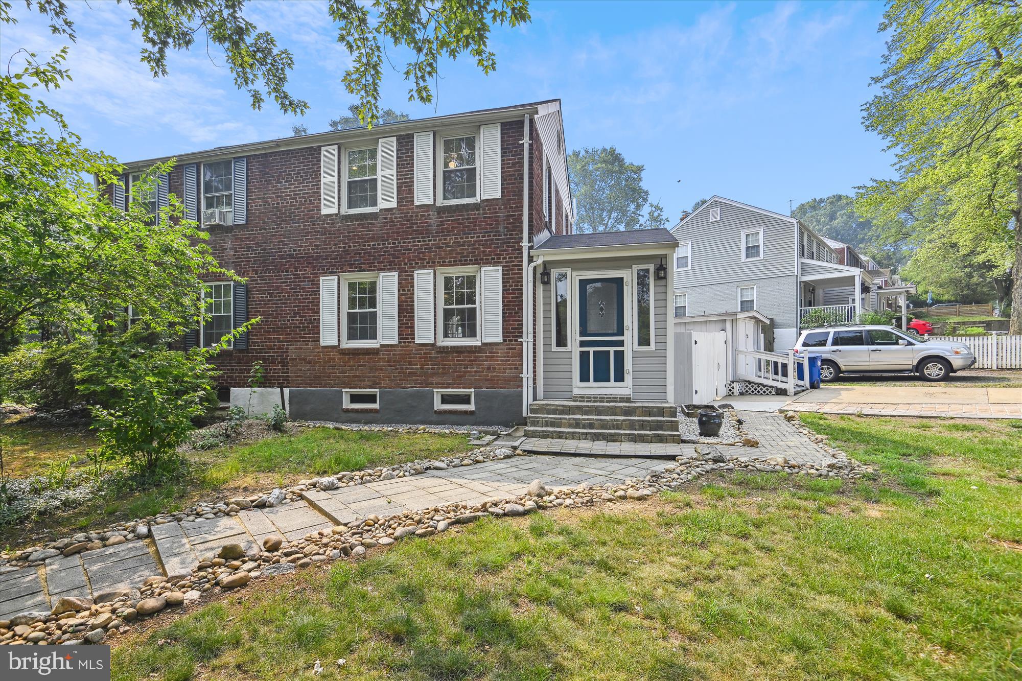 JEFFERSON MANOR - Residential Lease