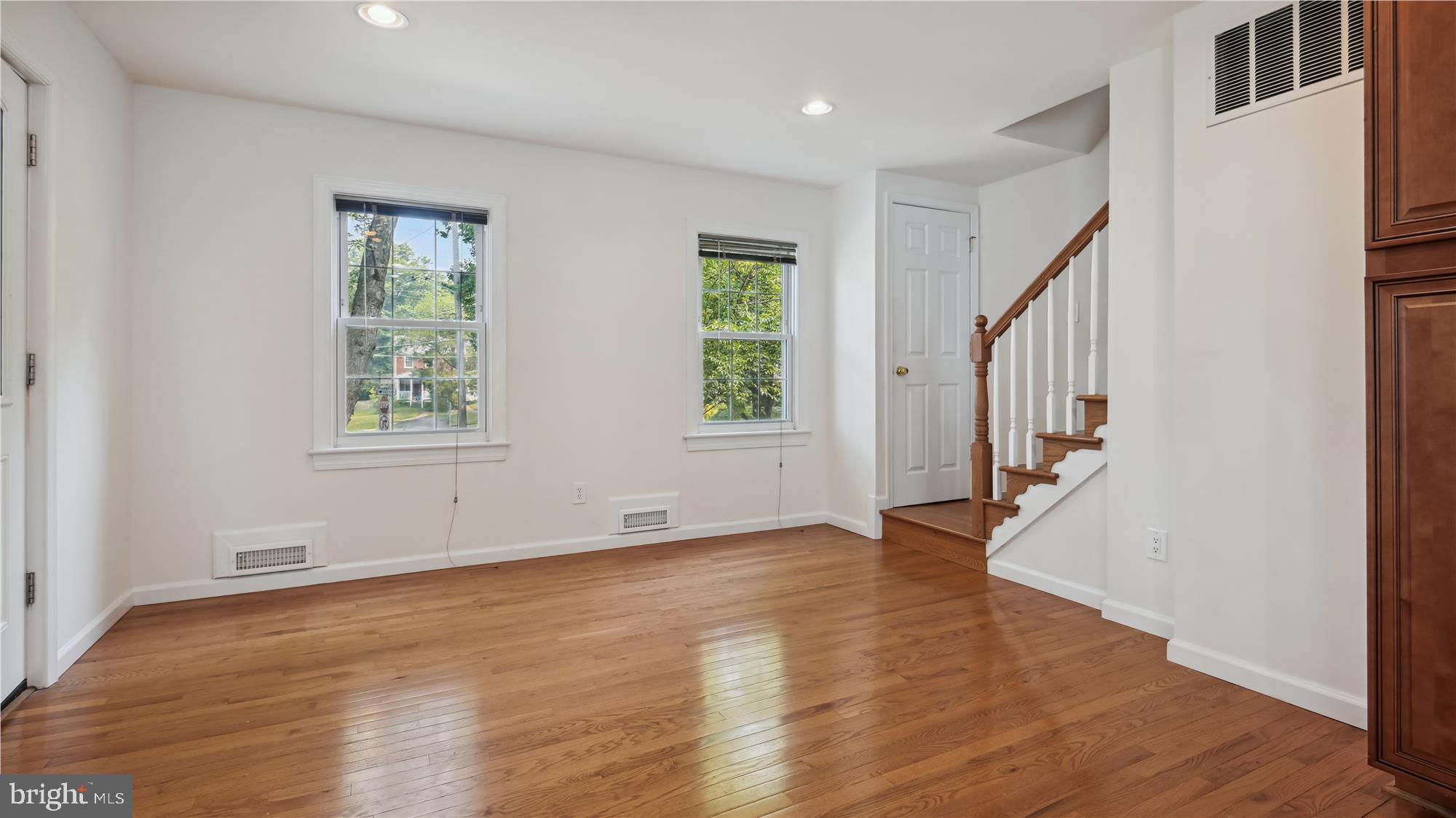 JEFFERSON MANOR - Residential Lease