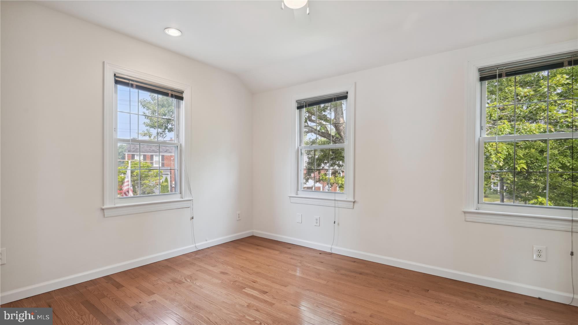 JEFFERSON MANOR - Residential Lease