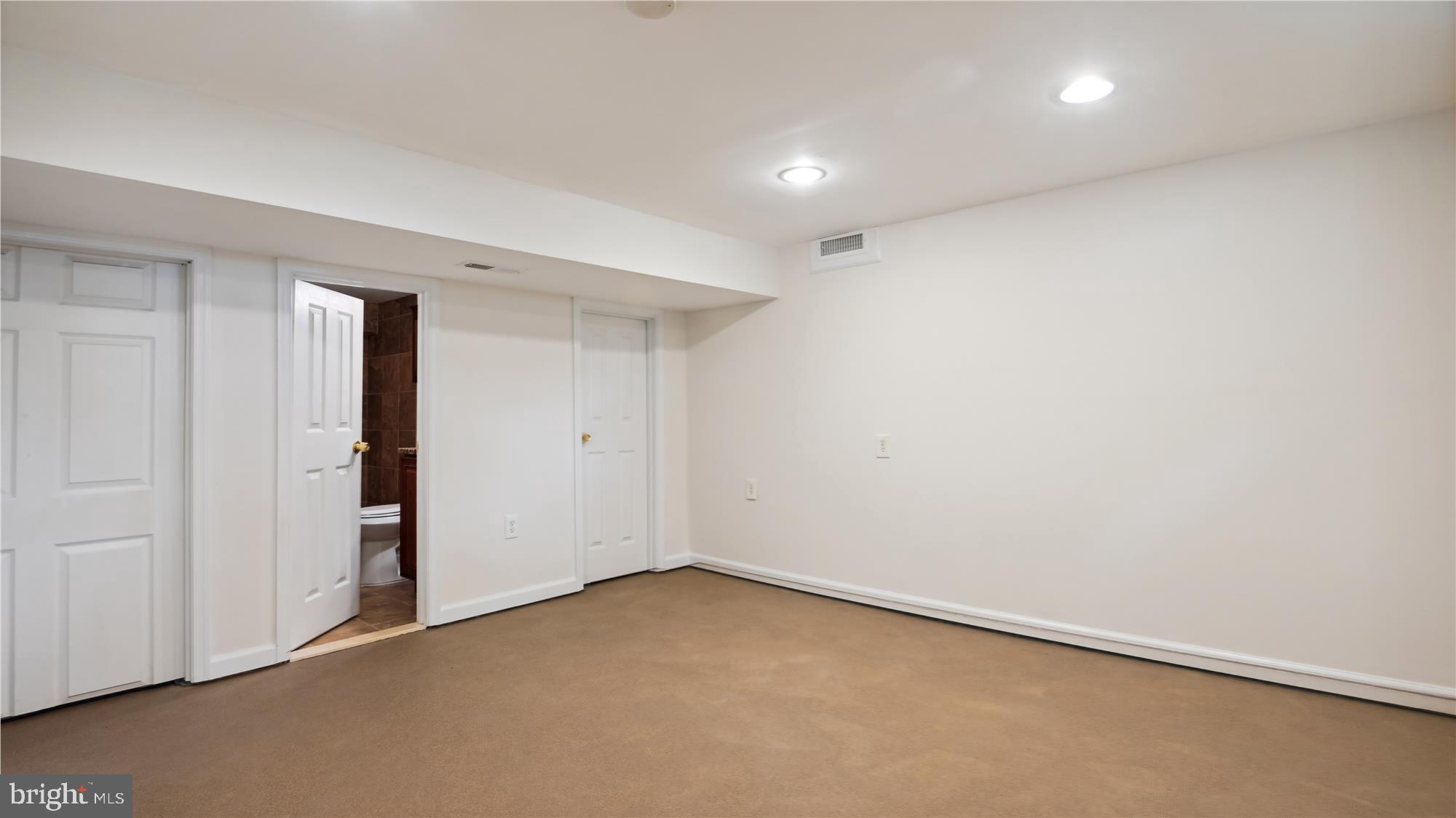 JEFFERSON MANOR - Residential Lease