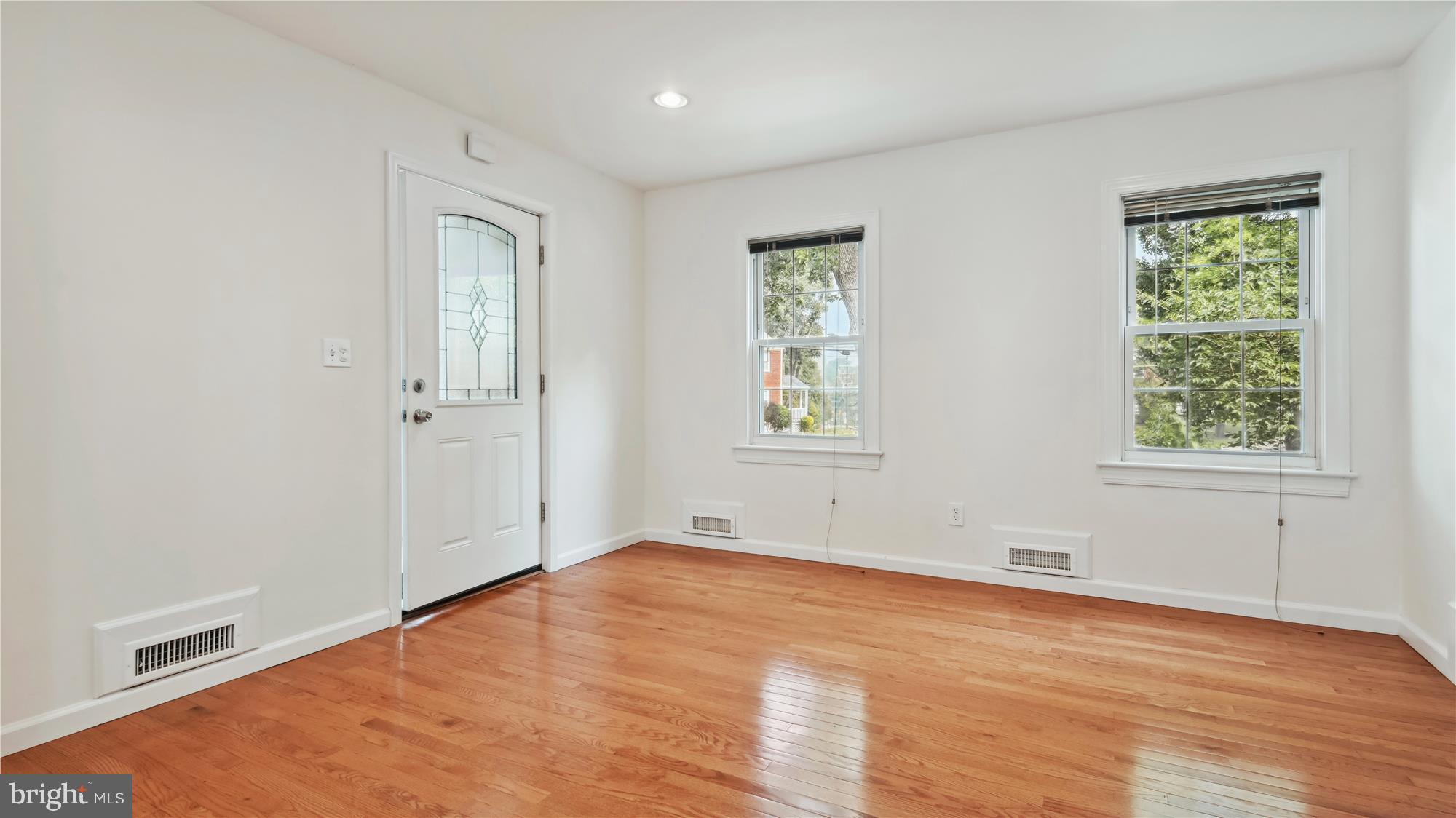 JEFFERSON MANOR - Residential Lease