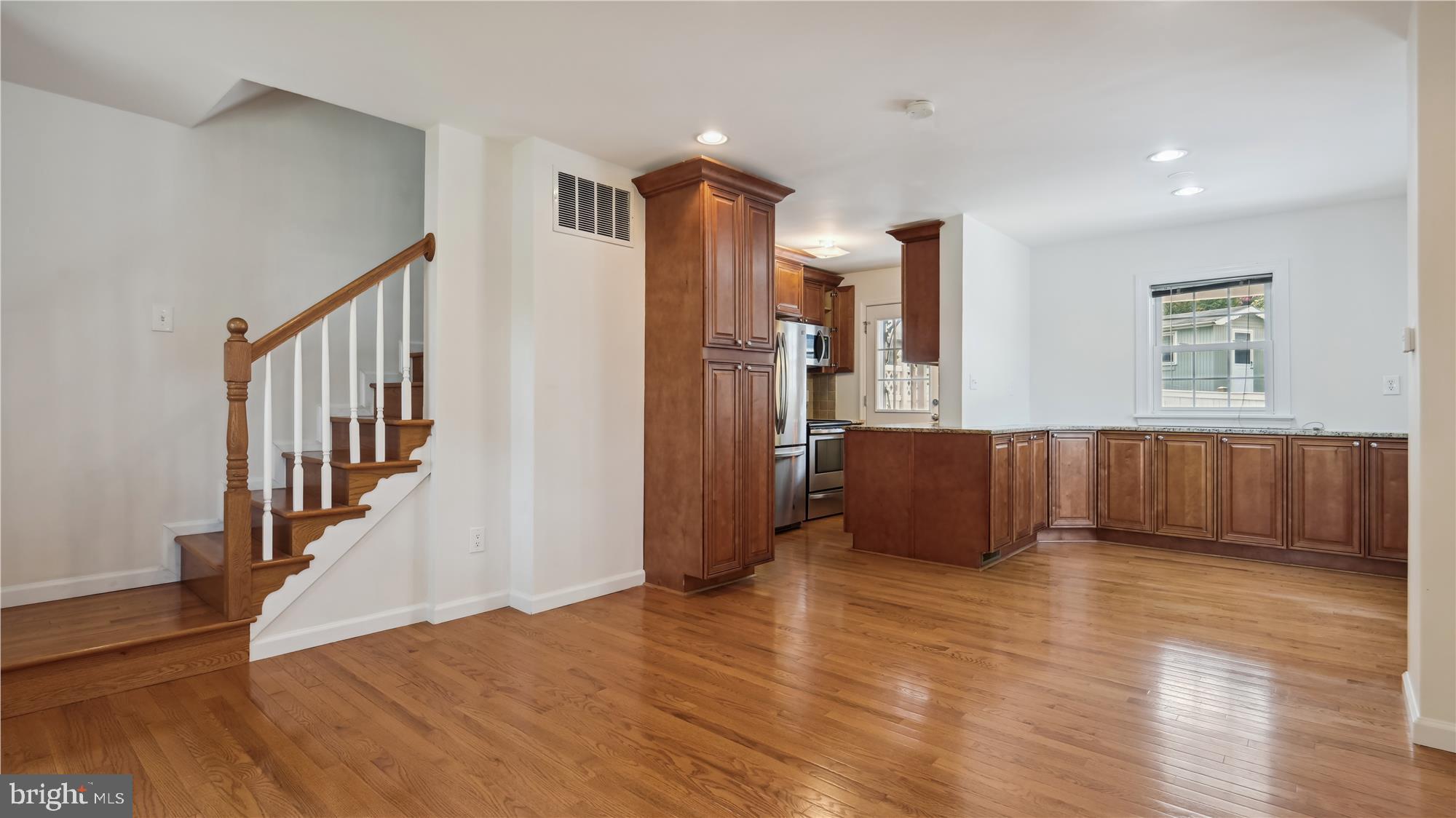 JEFFERSON MANOR - Residential Lease