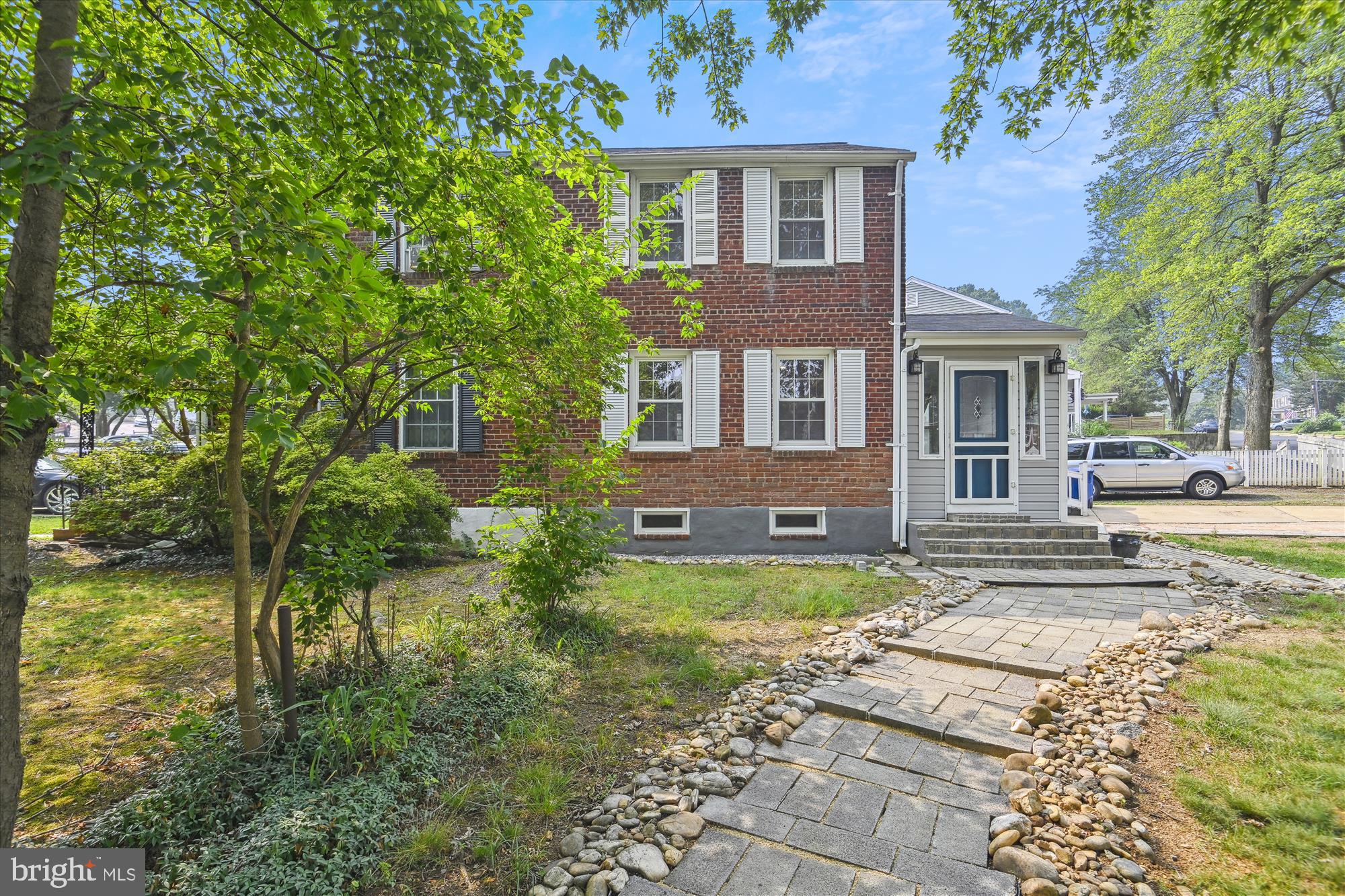 JEFFERSON MANOR - Residential Lease