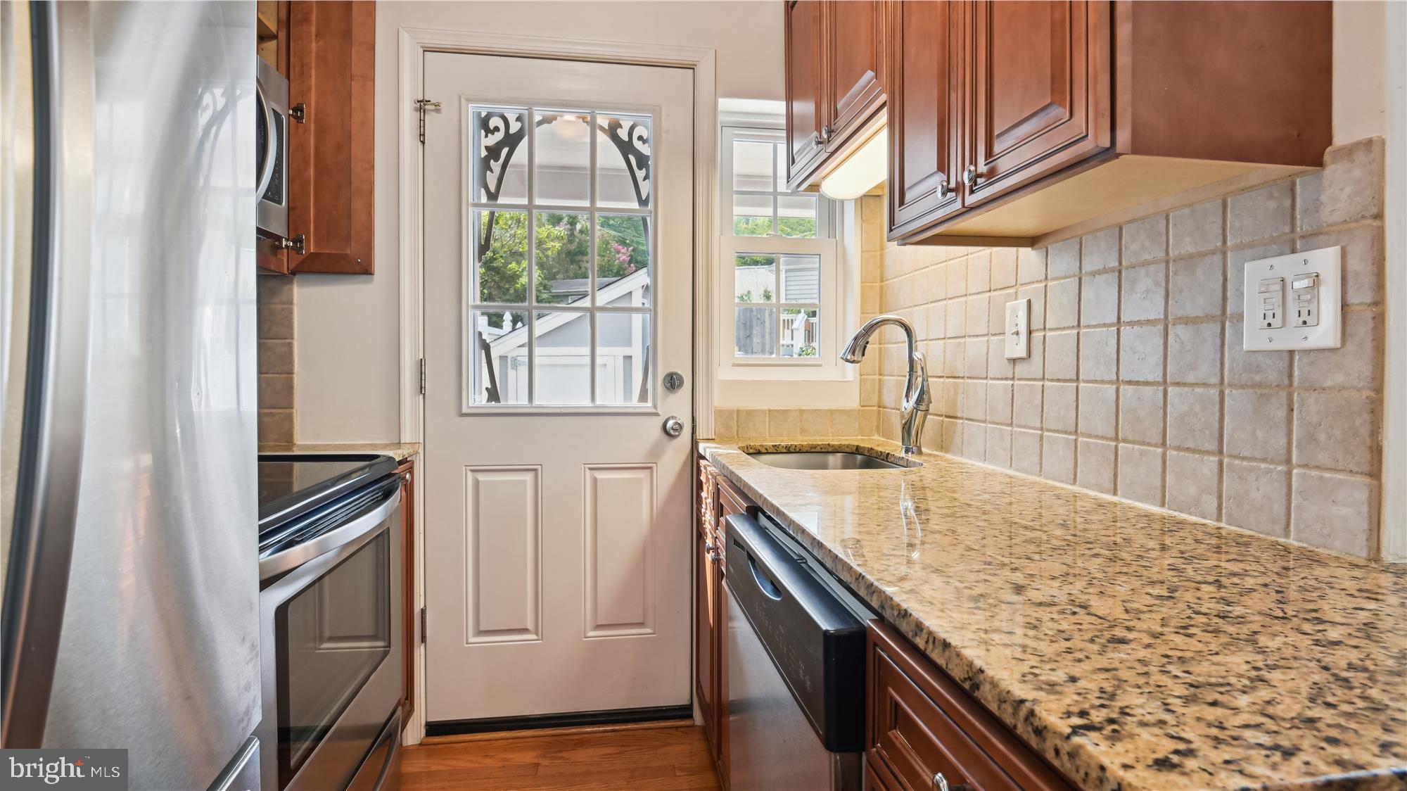 JEFFERSON MANOR - Residential Lease