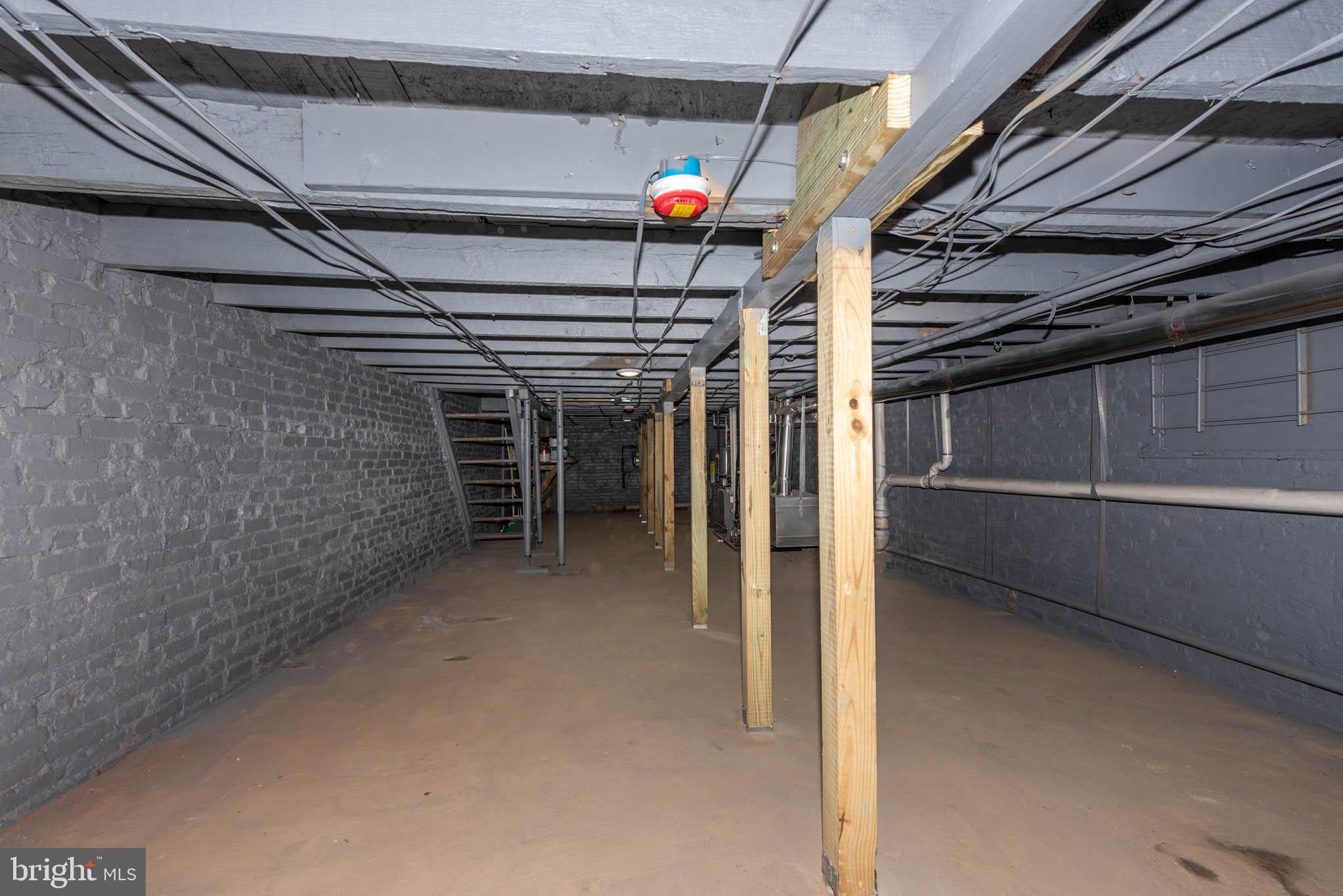 GOVANS - Residential