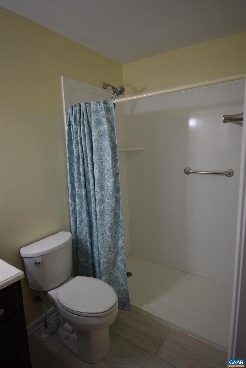 LAKE MONTICELLO - Residential Lease