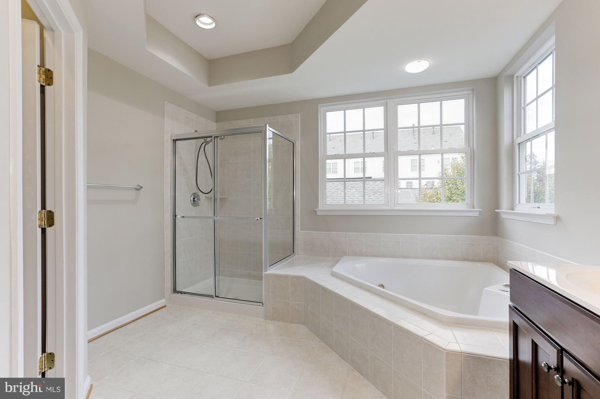 BRAMBLETON LANDBAY 2 - Residential Lease