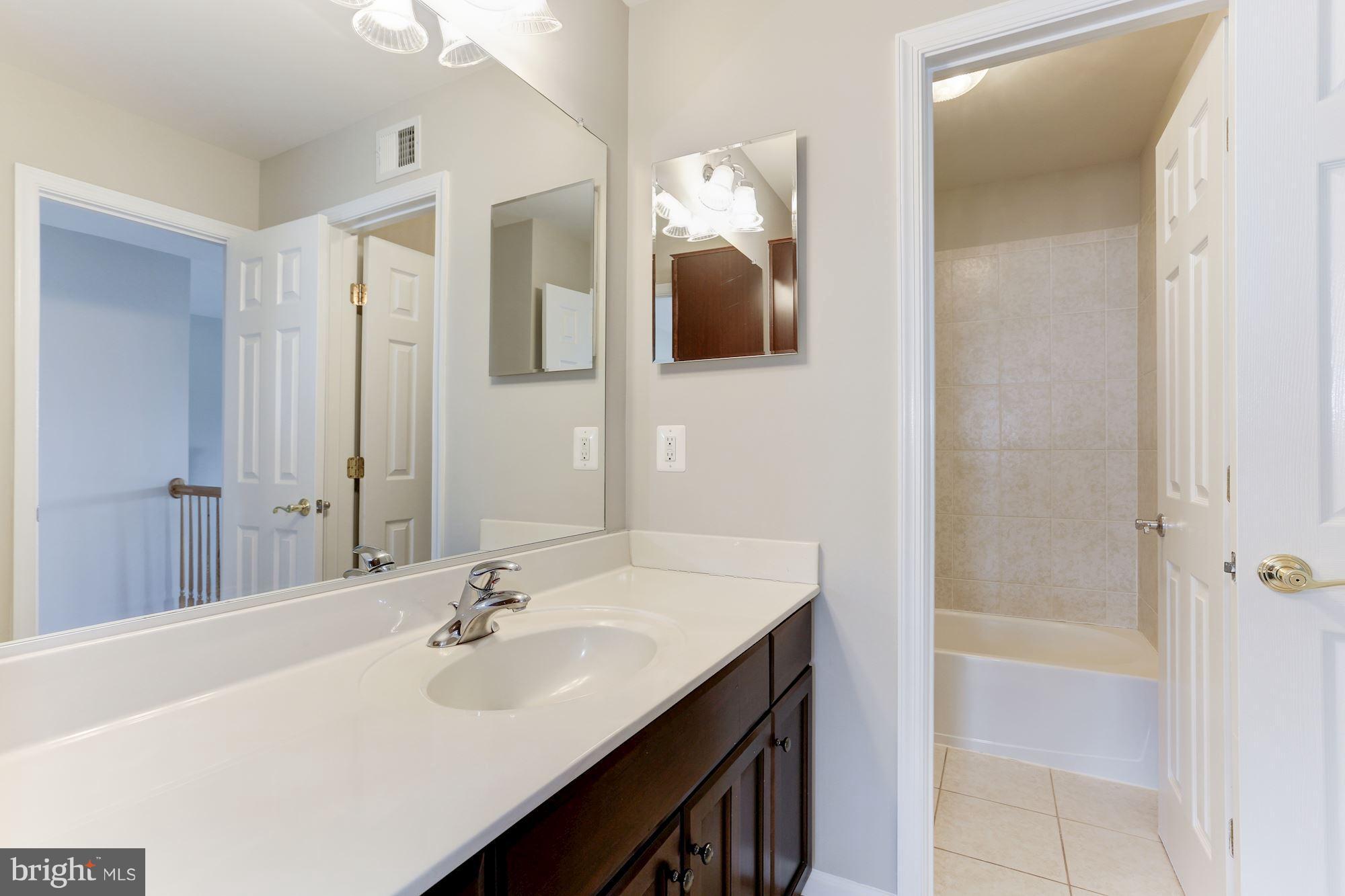 BRAMBLETON LANDBAY 2 - Residential Lease