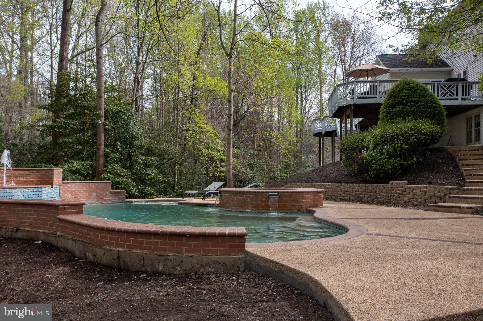 WOODS AT SOUTH RUN - Residential