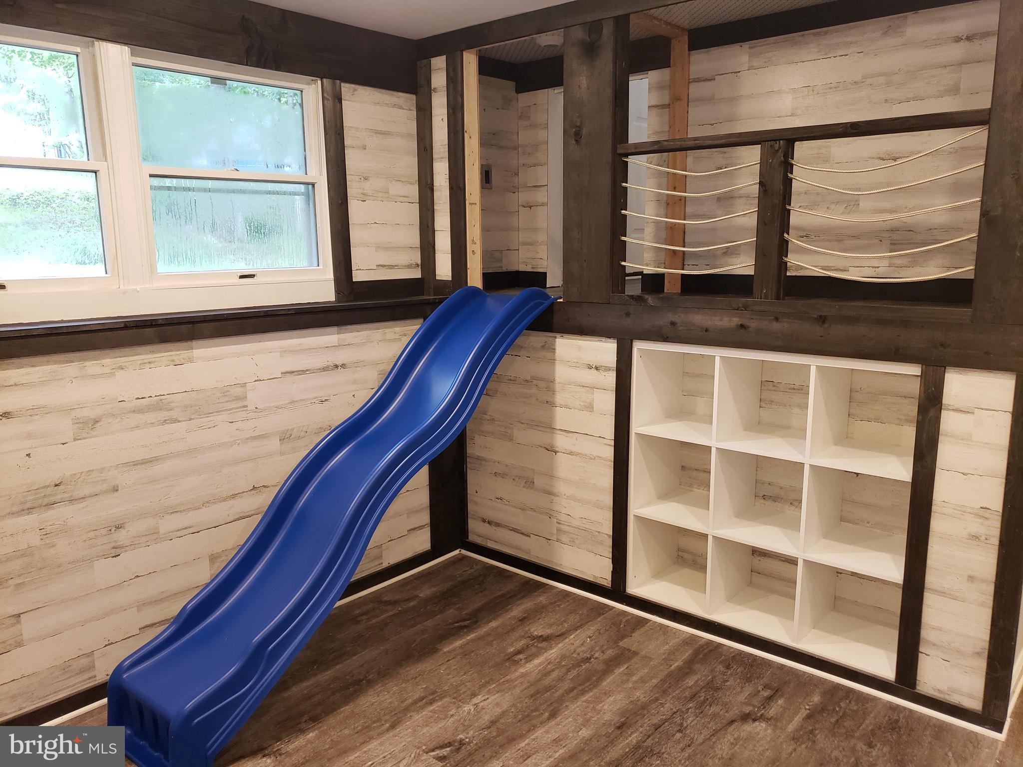 LAKE OF THE WOODS - Residential