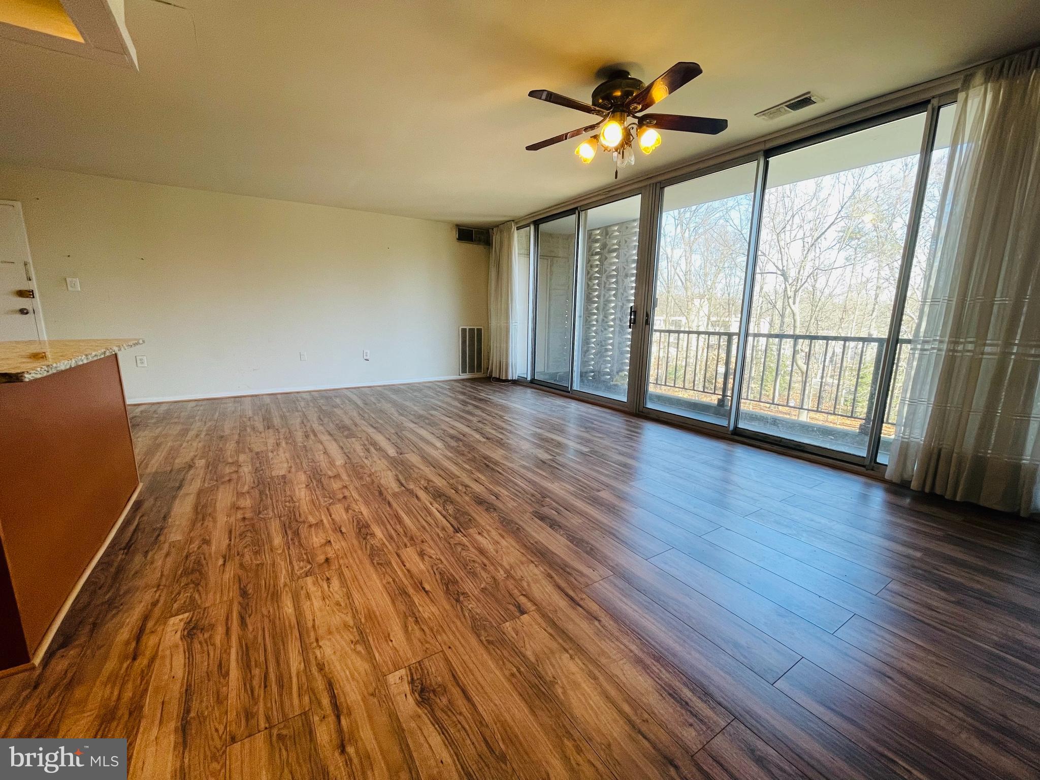 IVYMOUNT COURT - Residential Lease
