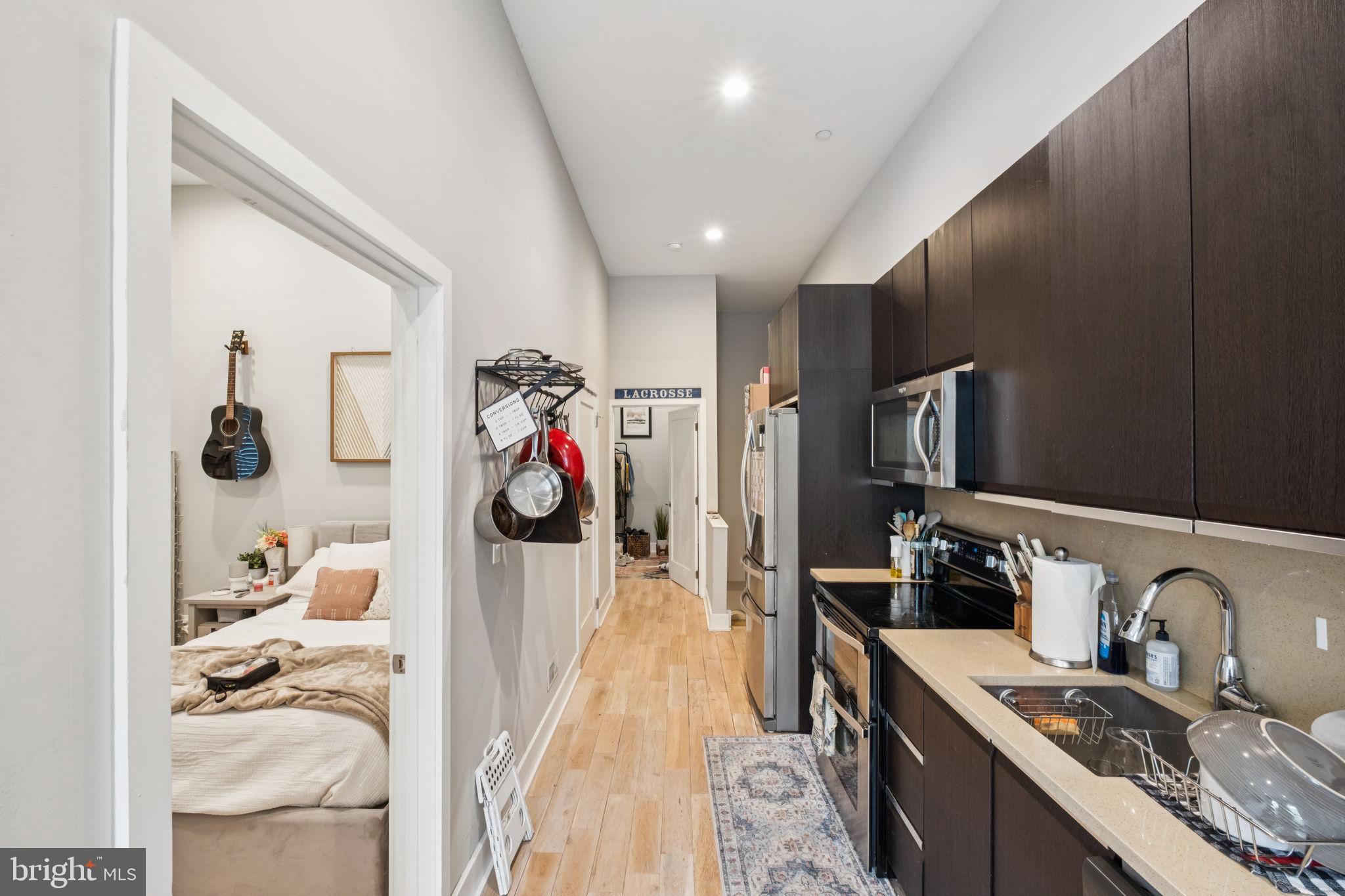 FAIRMOUNT - Residential Income