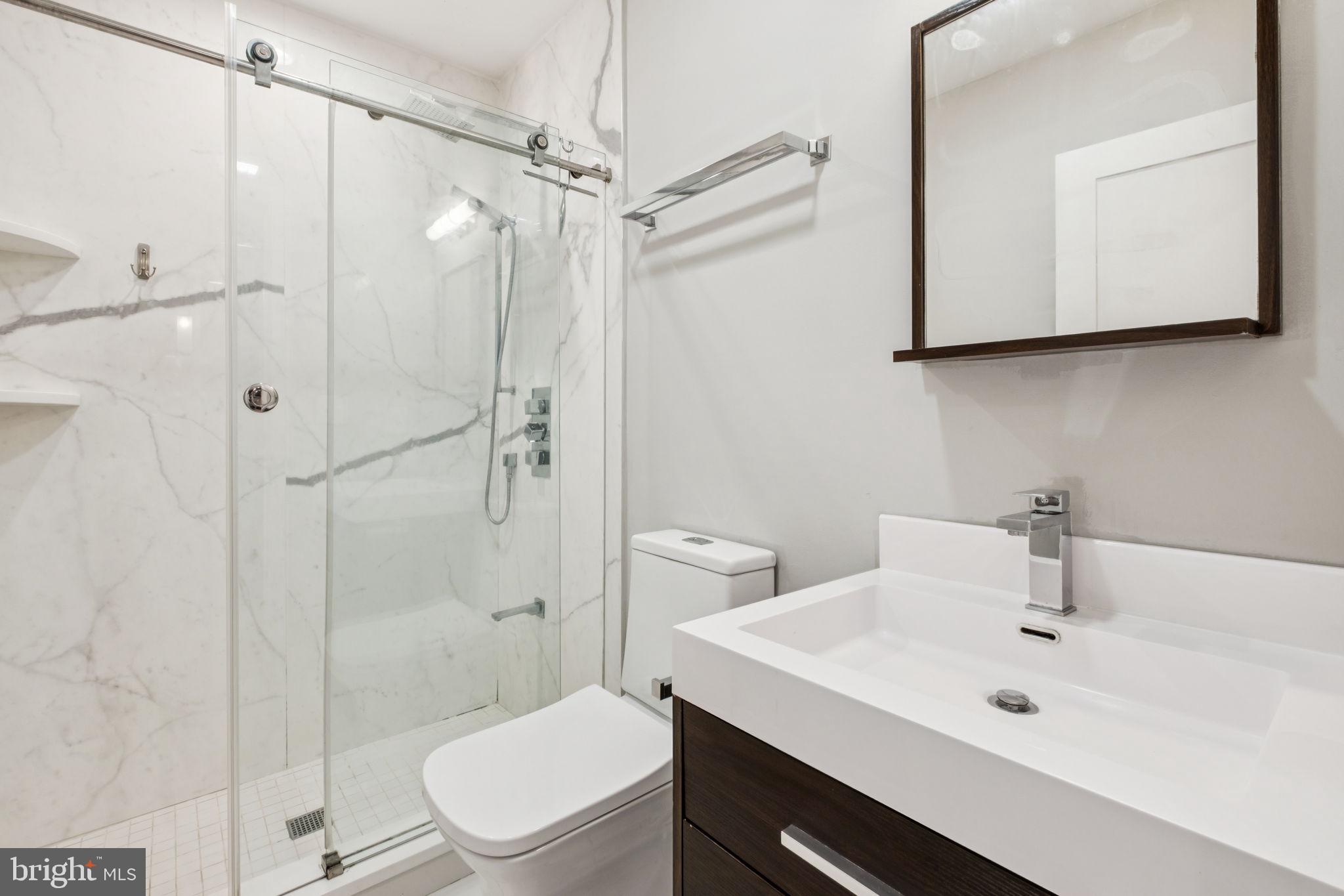 FAIRMOUNT - Residential Income