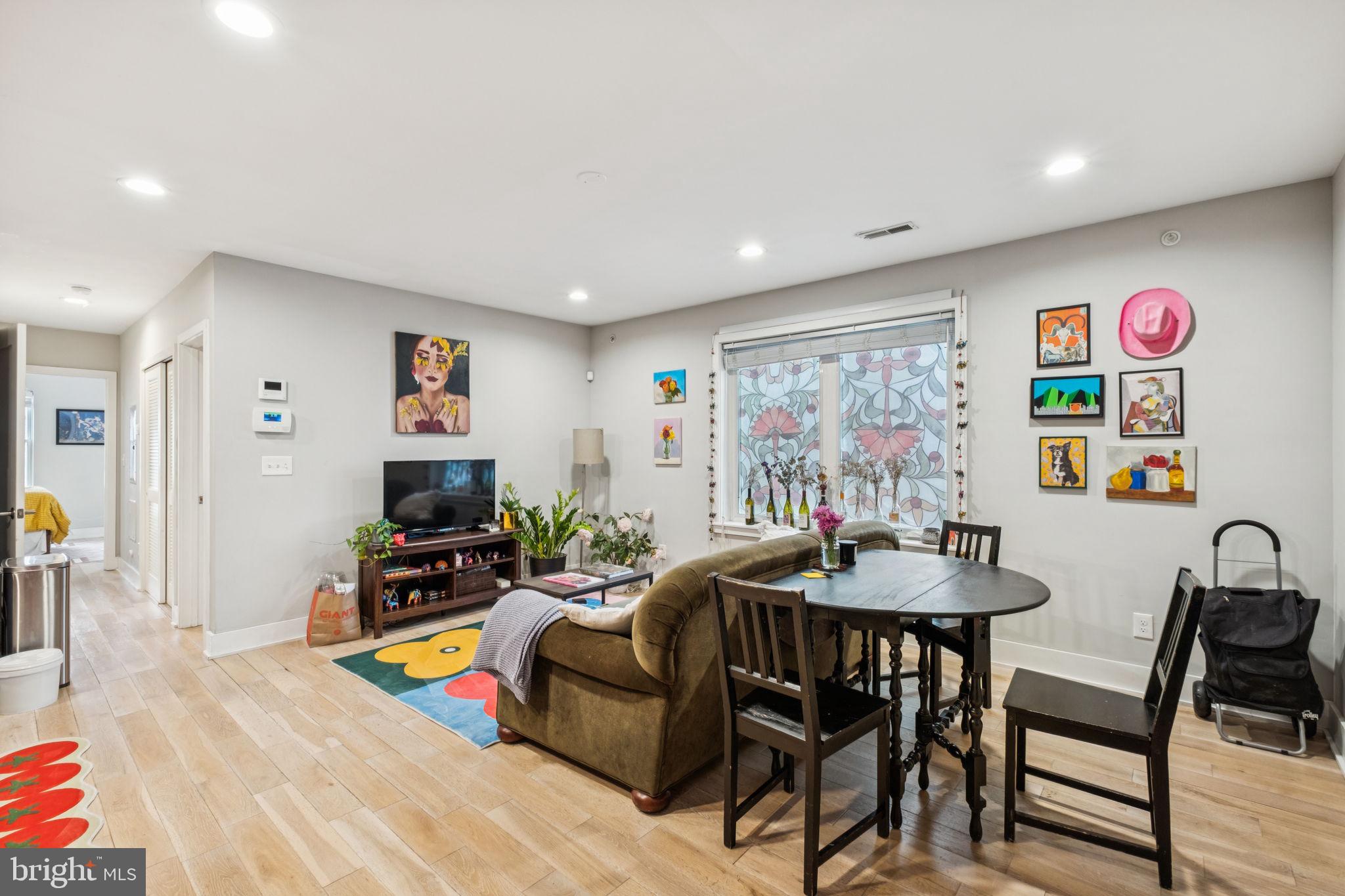 FAIRMOUNT - Residential Income